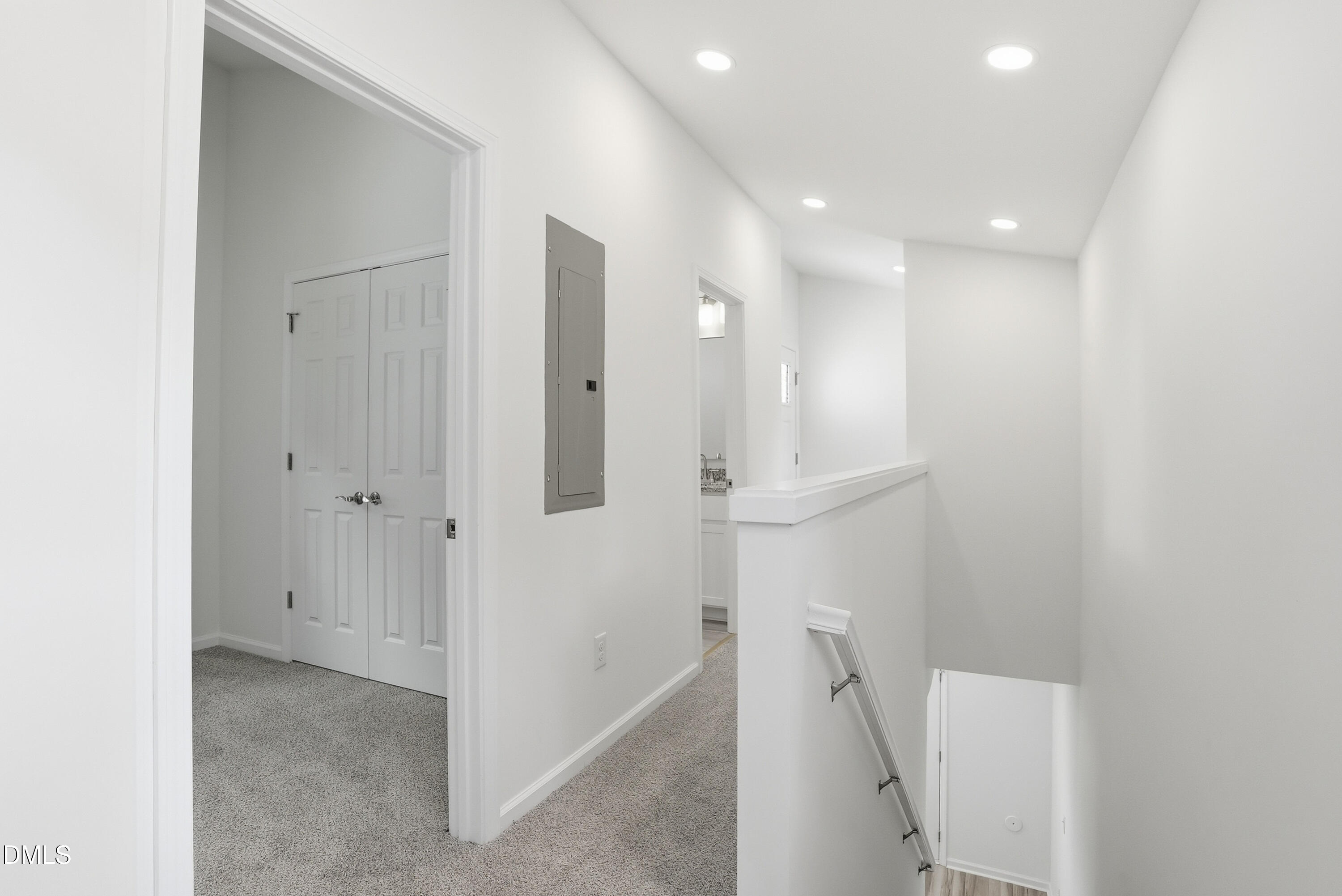 516 Singletary Street Se Property Photo 33