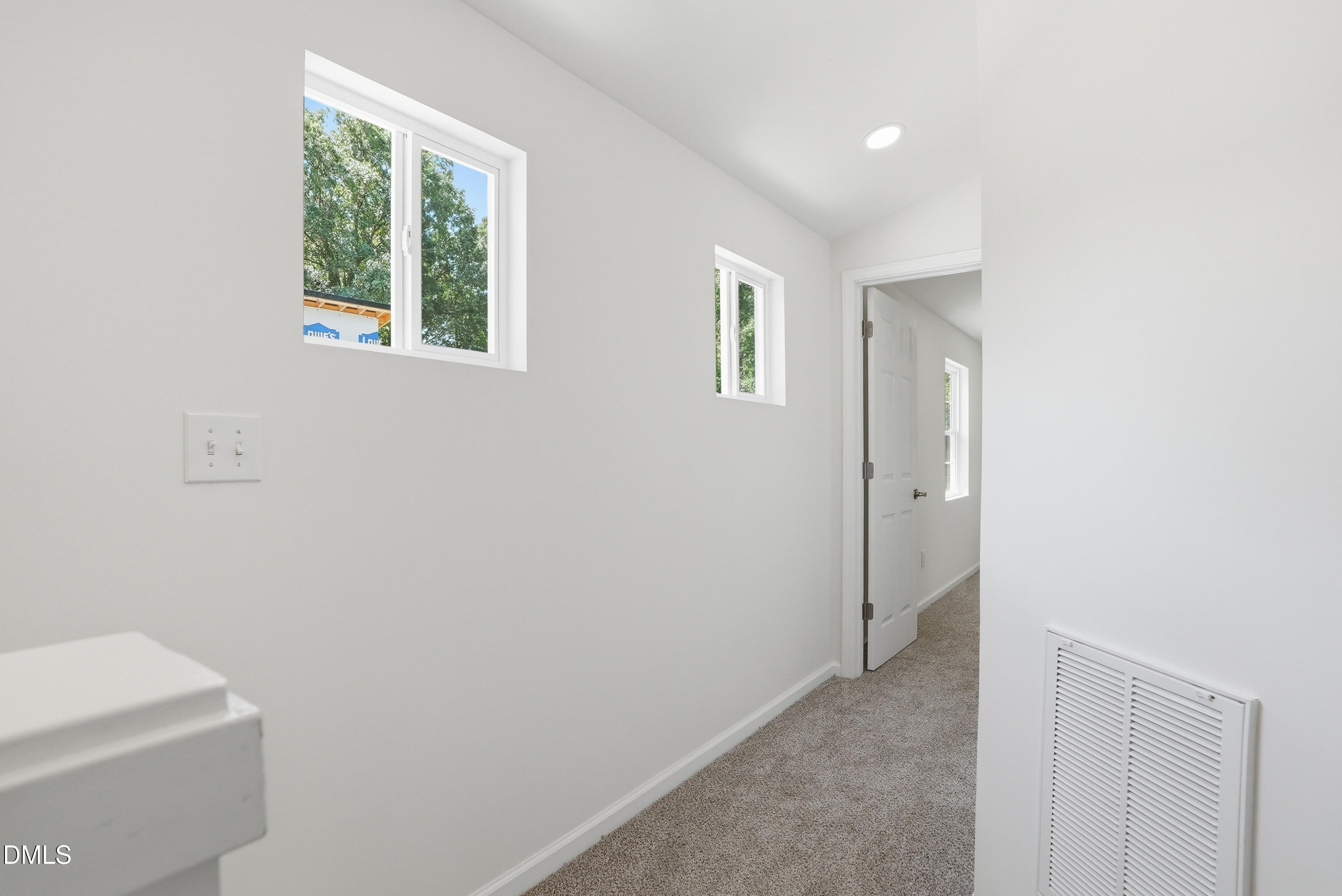 516 Singletary Street Se Property Photo 37