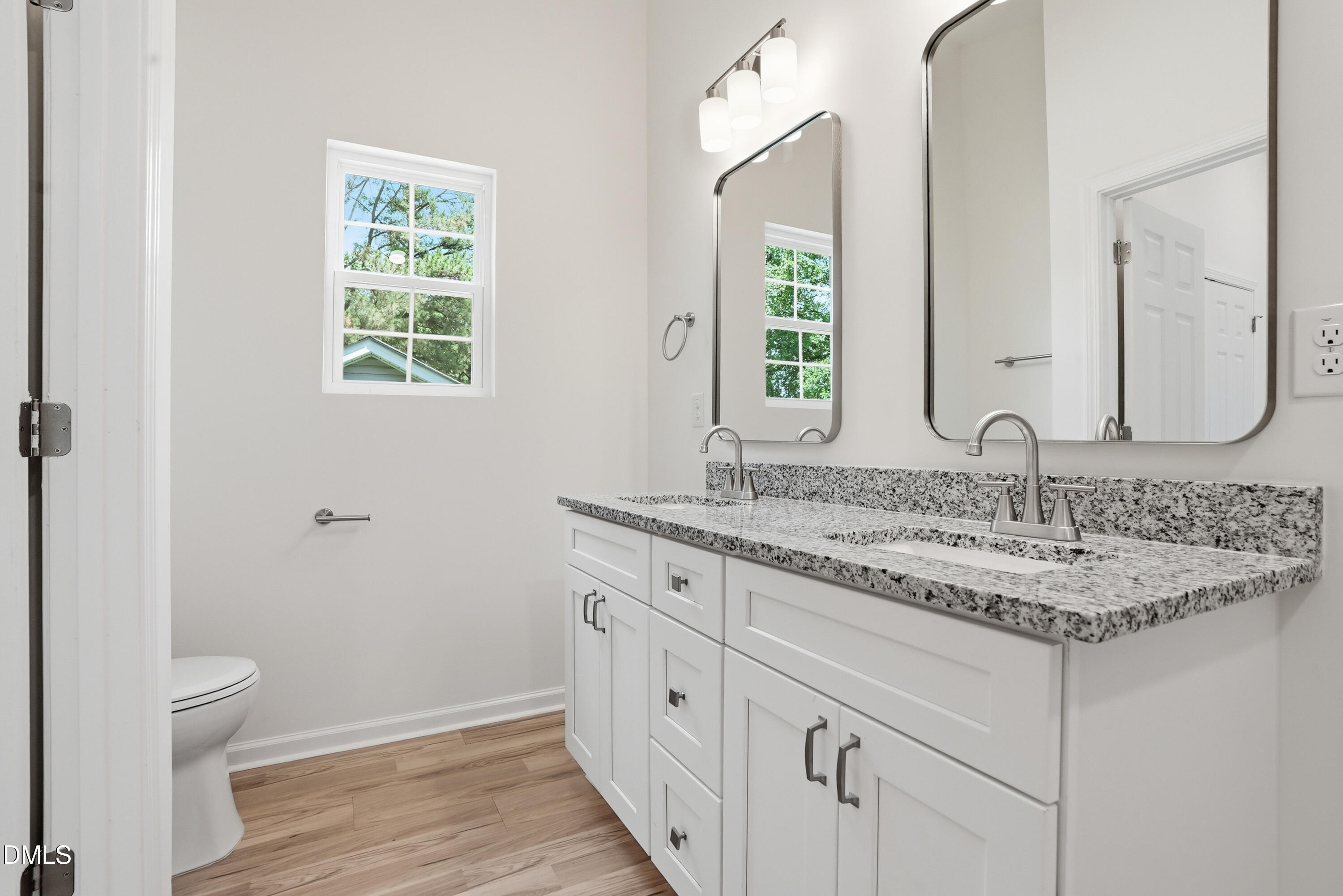 516 Singletary Street Se Property Photo 40