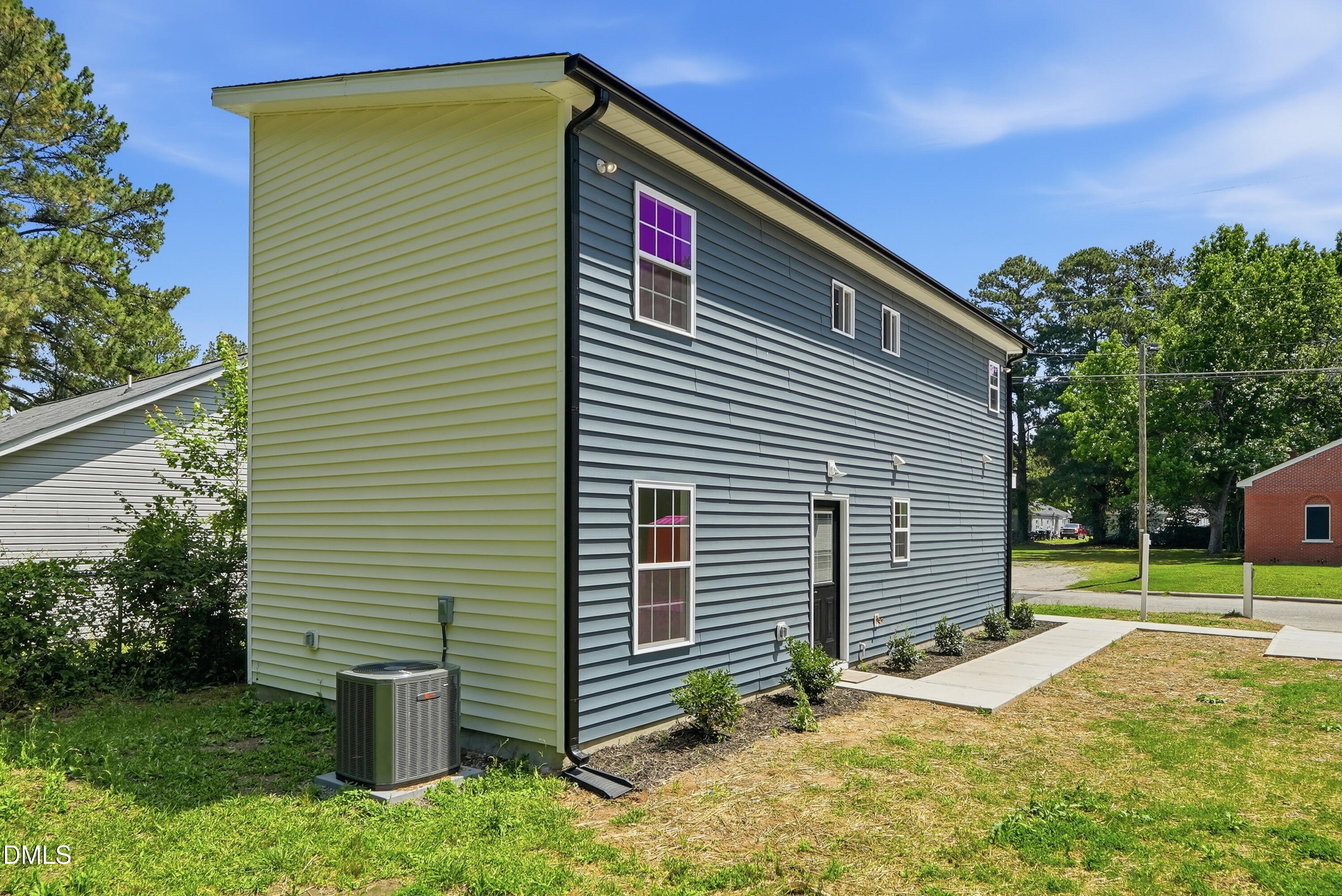 516 Singletary Street Se Property Photo 57
