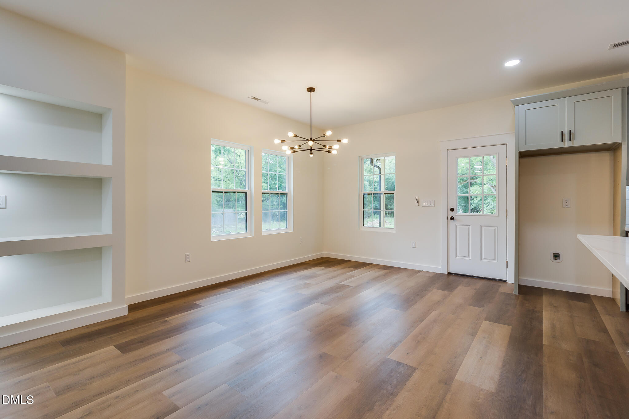 514 E Juniper Avenue Property Photo 6