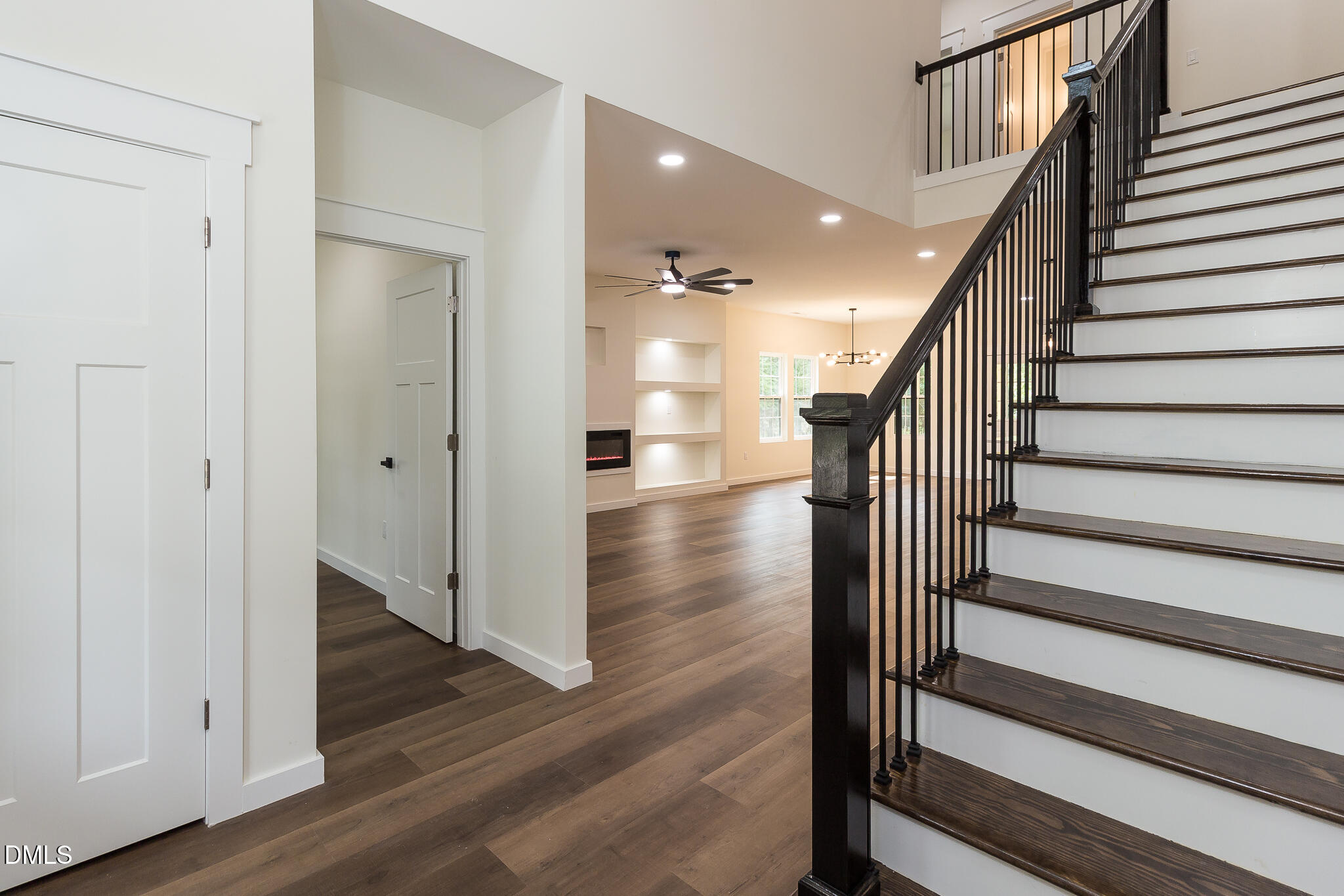 514 E Juniper Avenue Property Photo 8