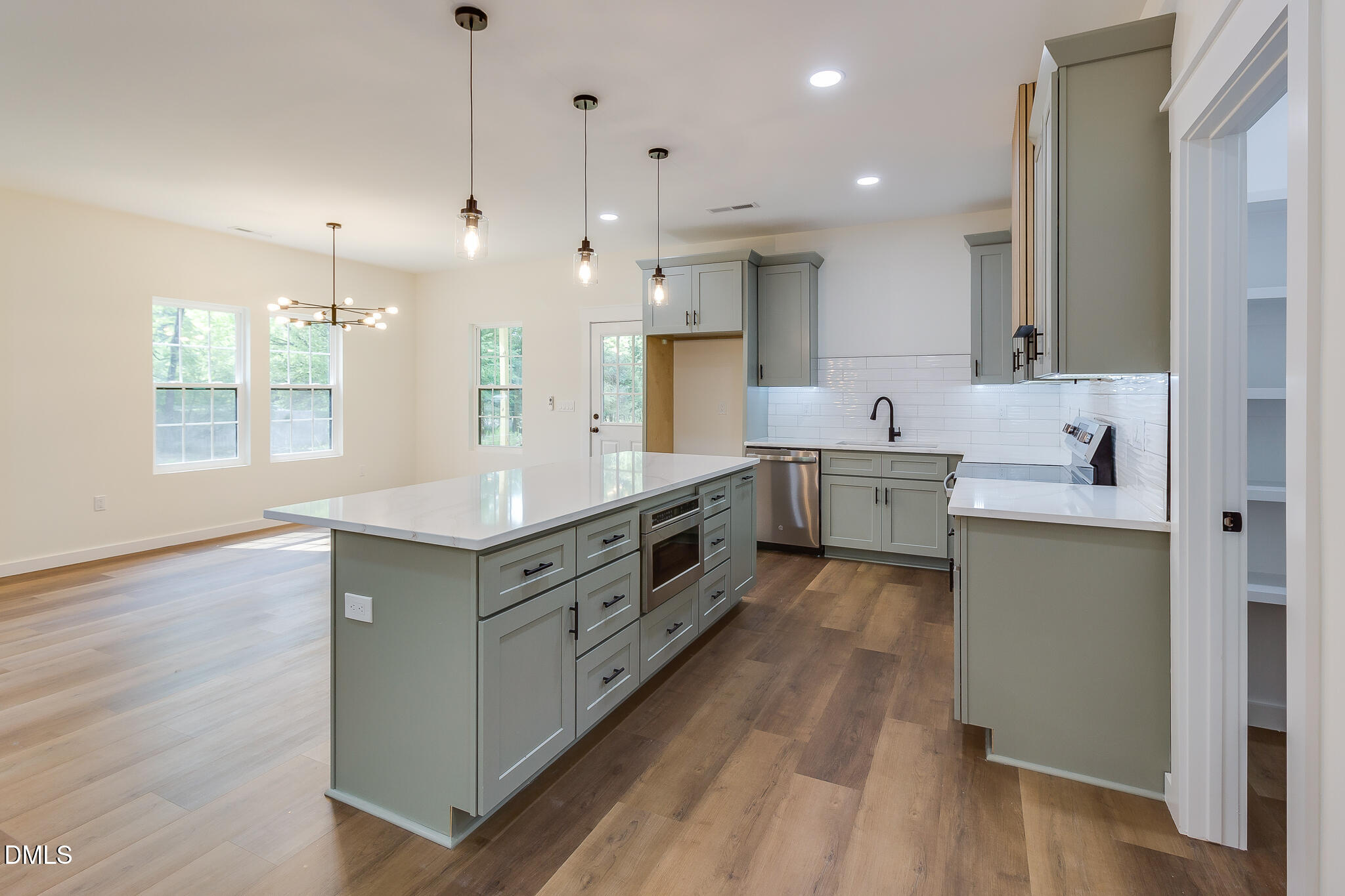 514 E Juniper Avenue Property Photo 16
