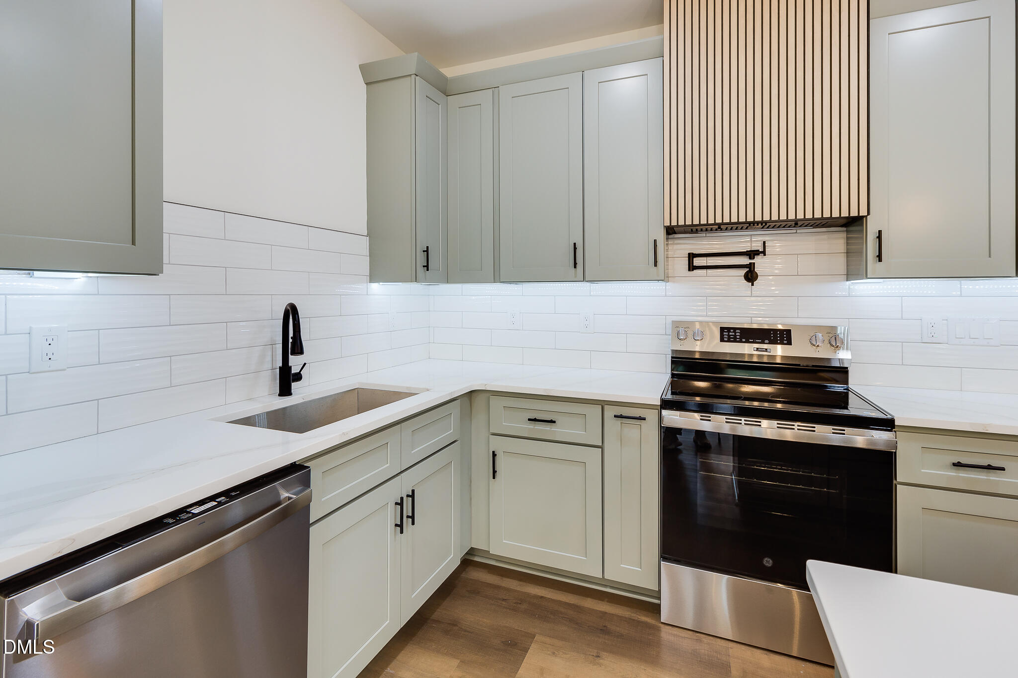 514 E Juniper Avenue Property Photo 18