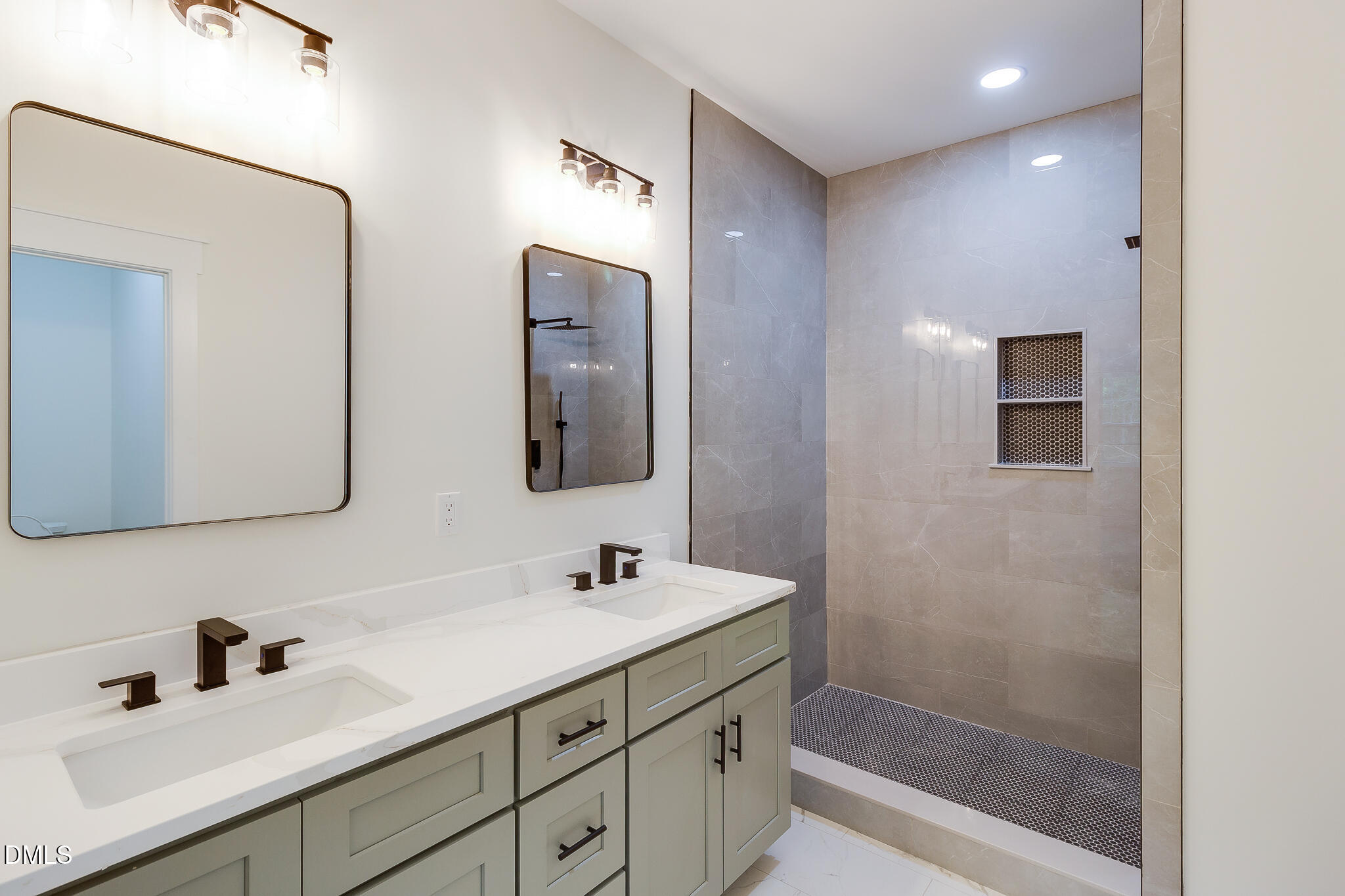 514 E Juniper Avenue Property Photo 24