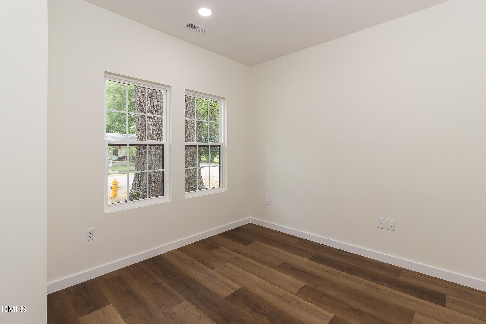514 E Juniper Avenue Property Photo 27