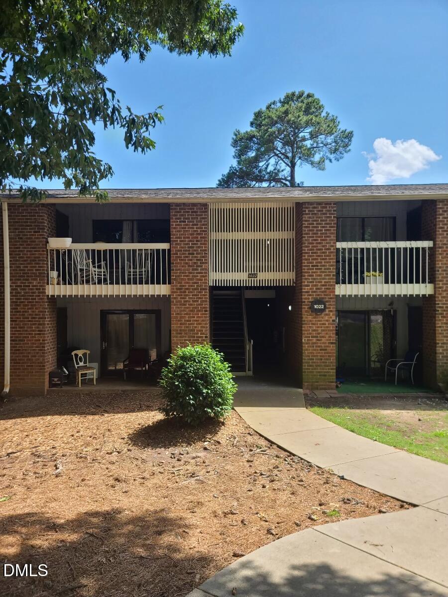 1022 Sandlin Place Apt J Property Photo 1