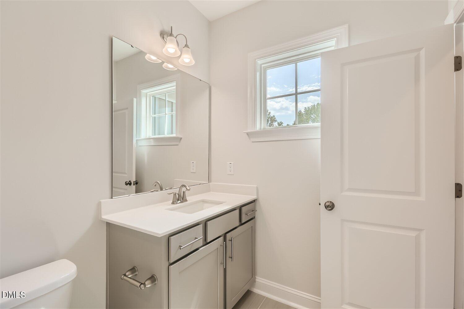 520 Everglow Lane Property Photo 4