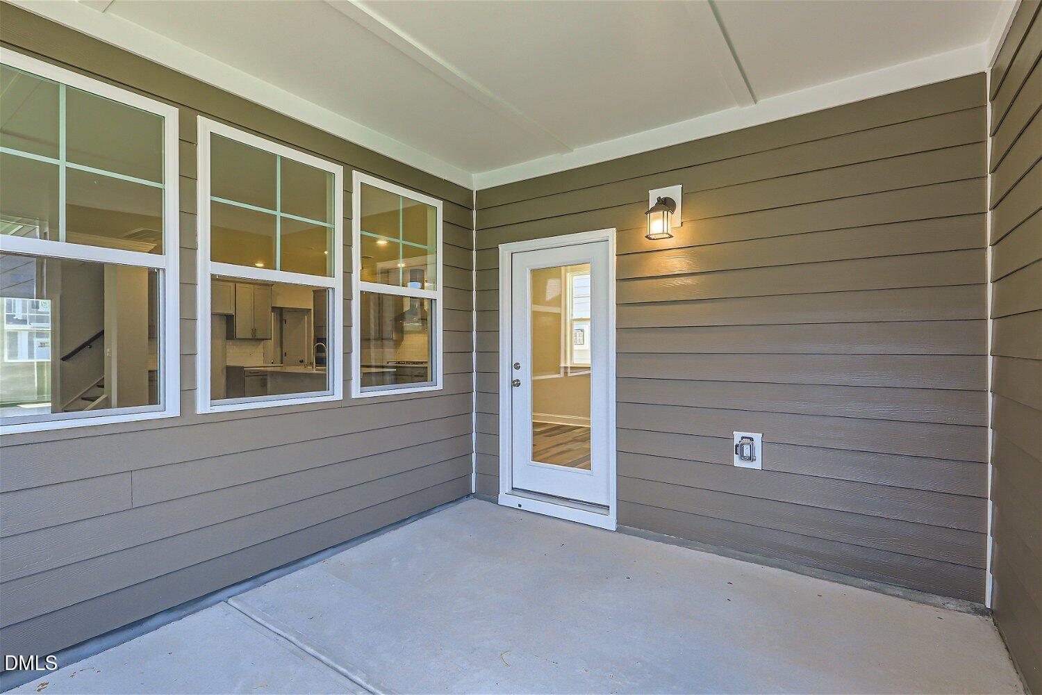 520 Everglow Lane Property Photo 14