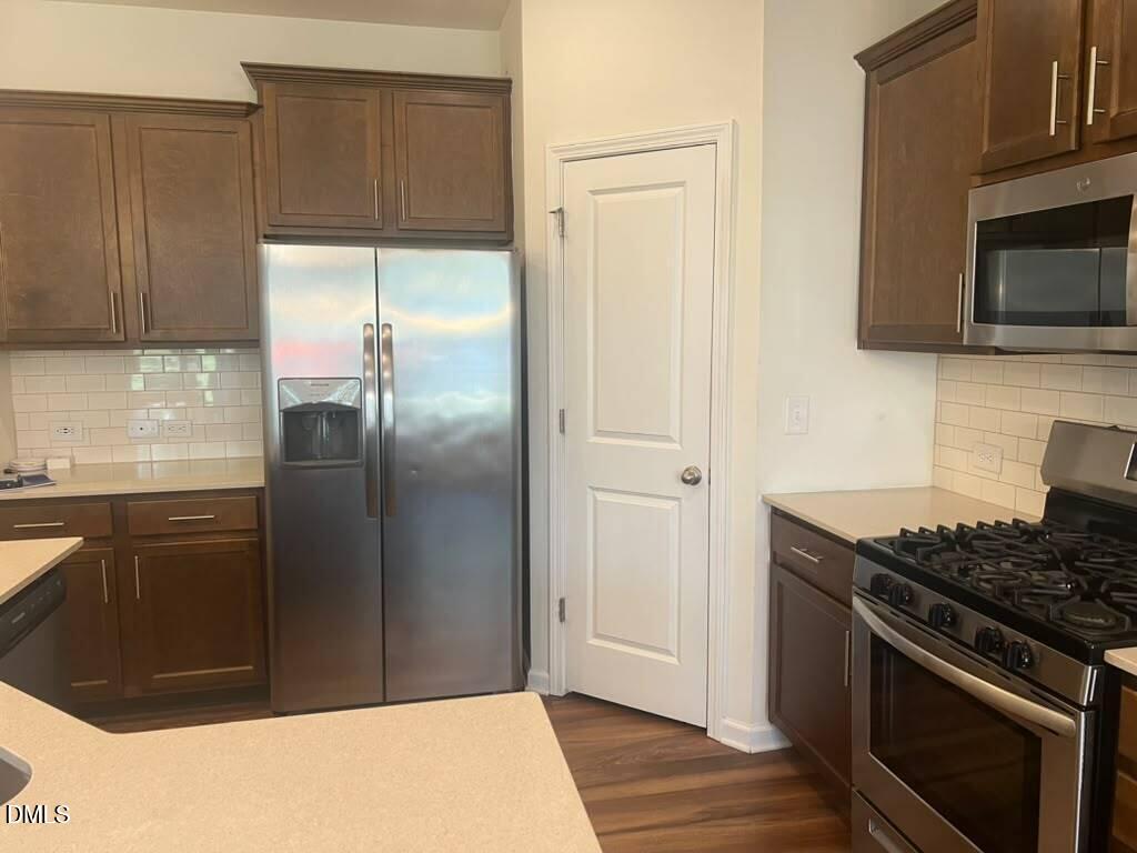6140 Beale Loop Property Photo 11