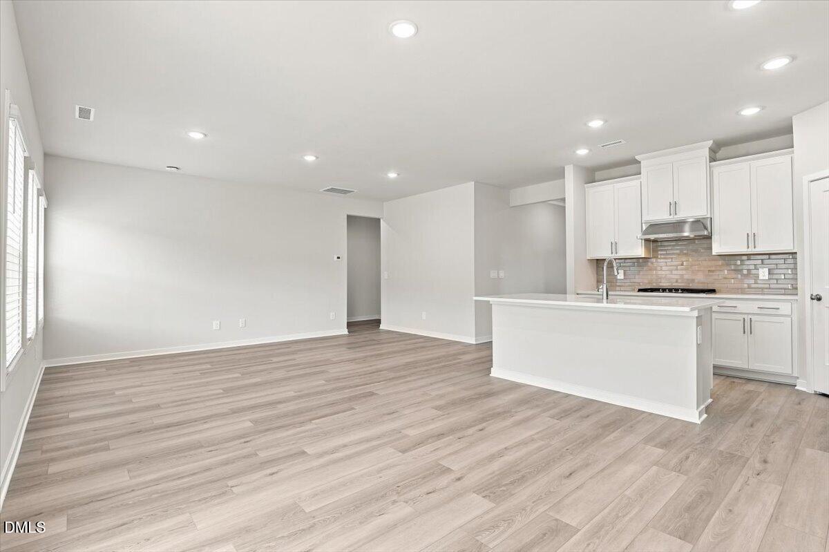 2111 Topsail Road Property Photo 9