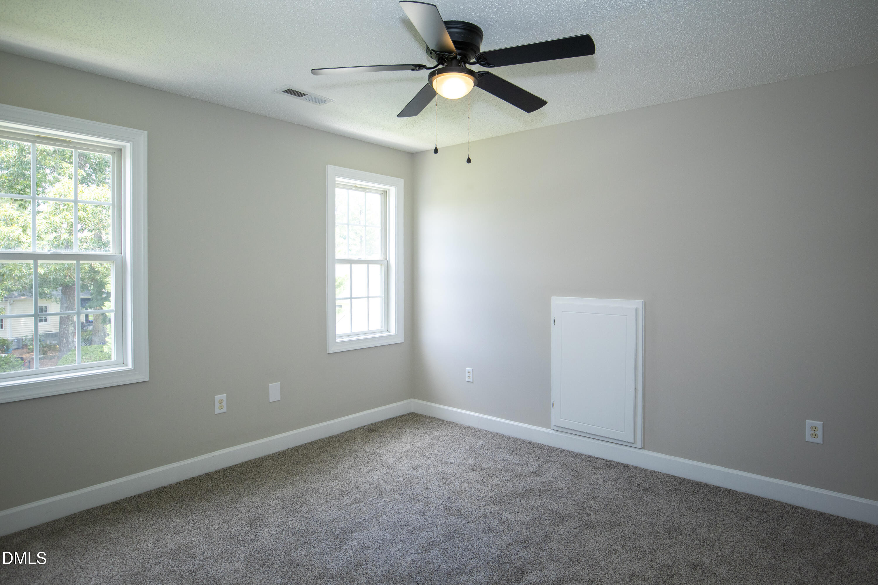 3715 Martha Lane N Property Photo 32