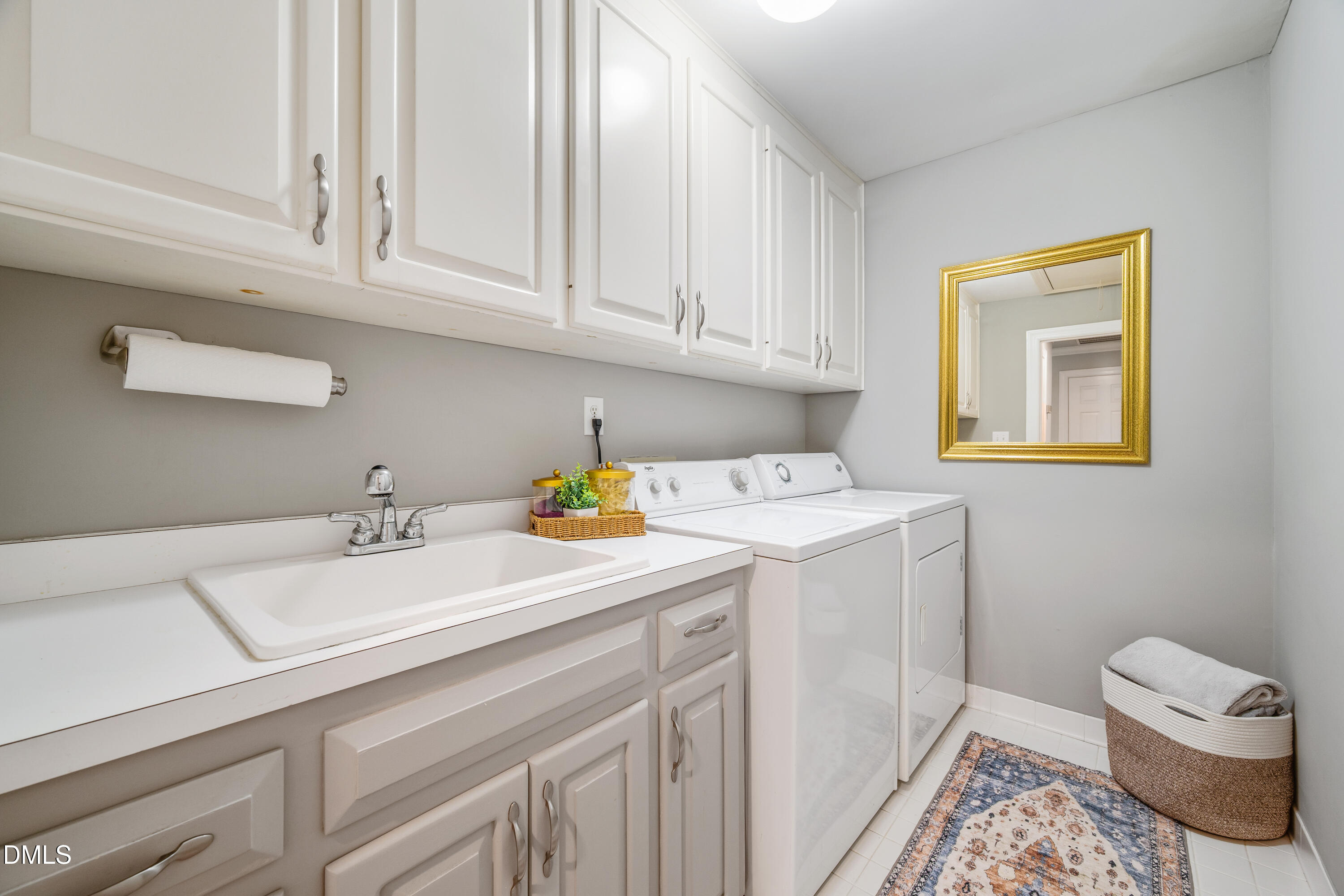 3412 Queen Ann Drive E Property Photo 21