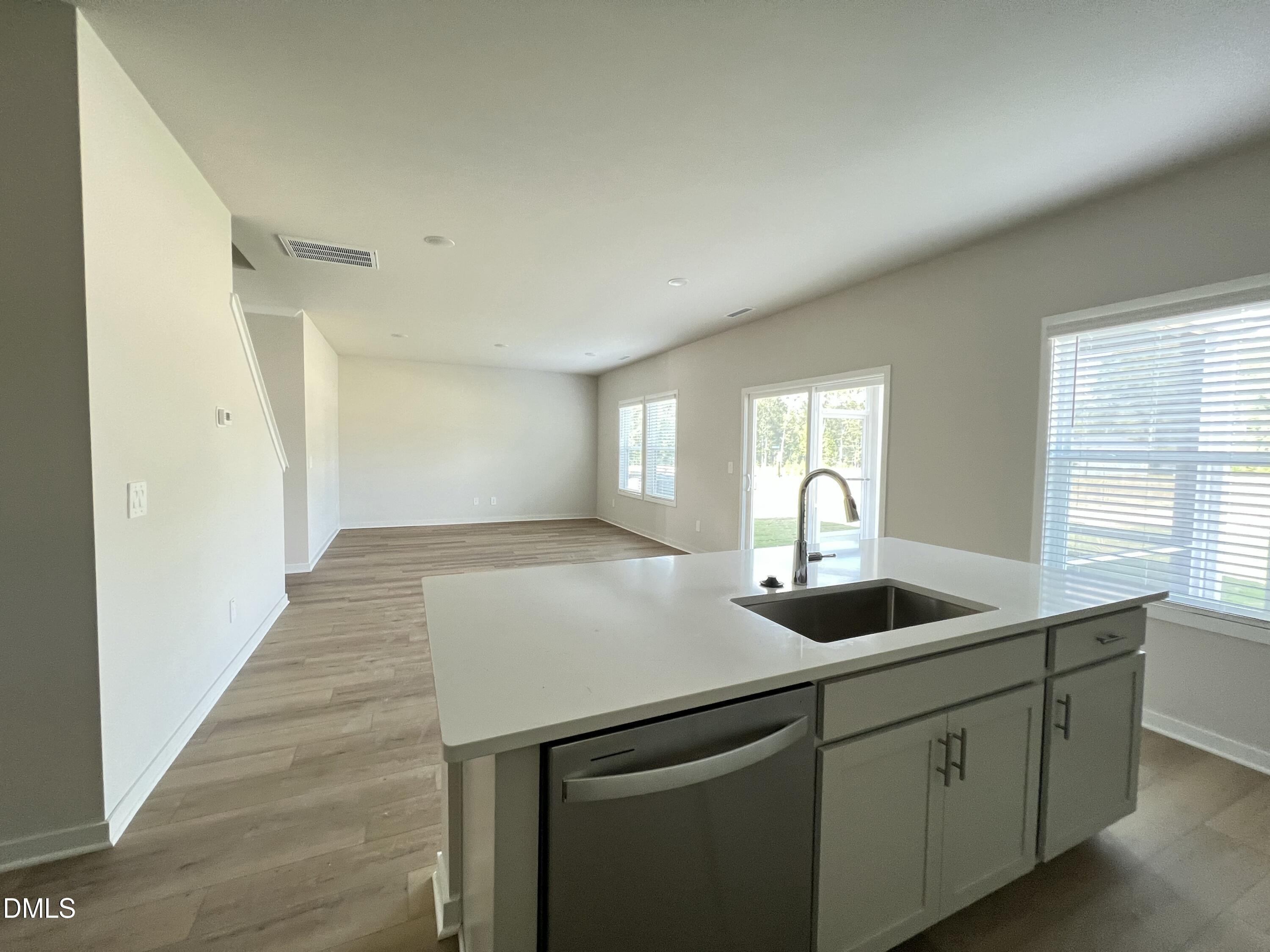 2501 Rosewood Bluff Drive Property Photo 5
