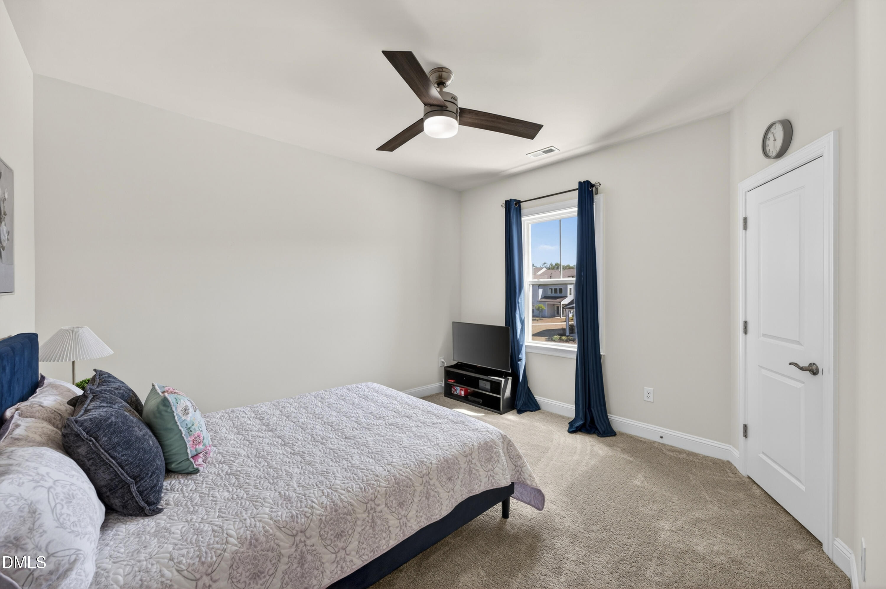 619 Mount Blanc Way Property Photo 15