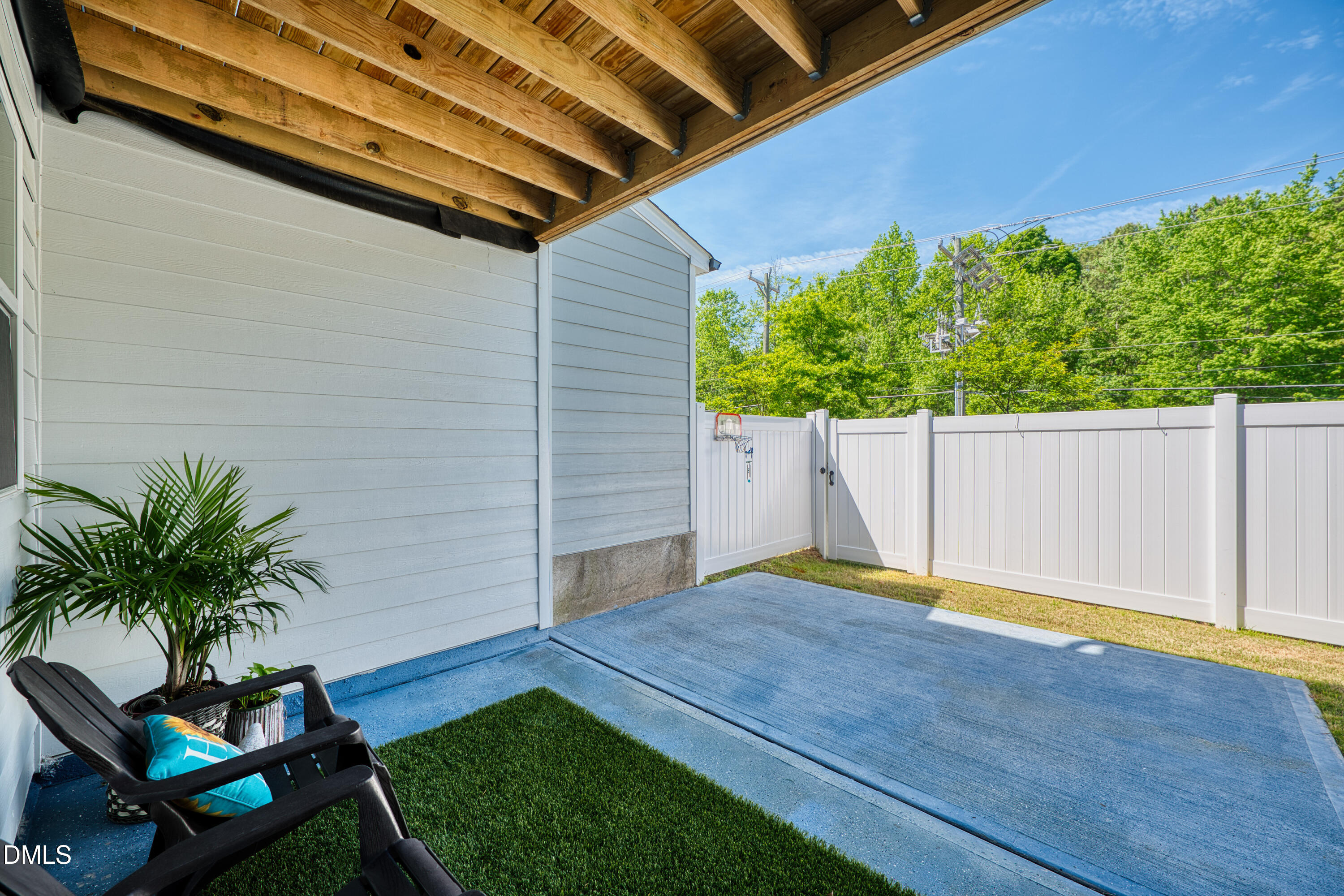 619 Mount Blanc Way Property Photo 19