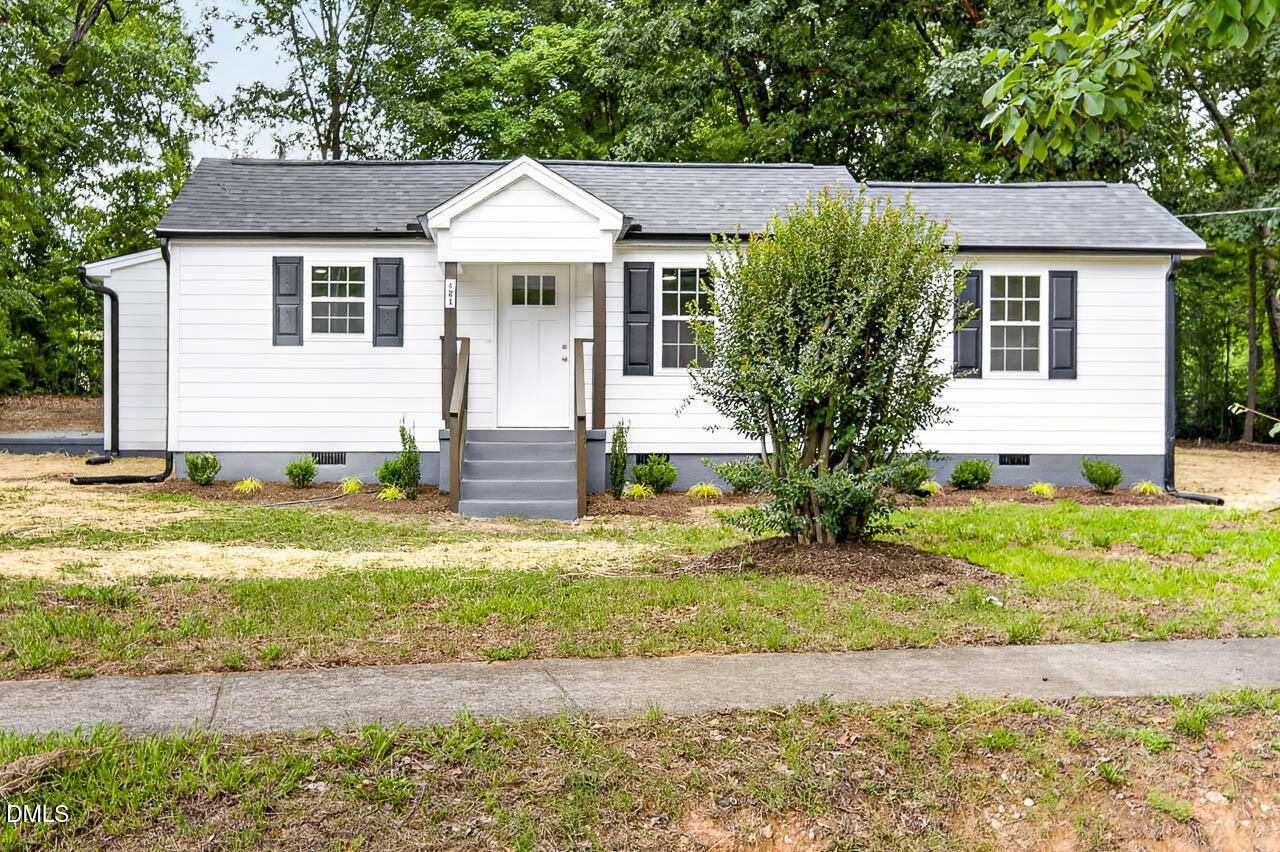 421 E Webb Street Property Photo 1