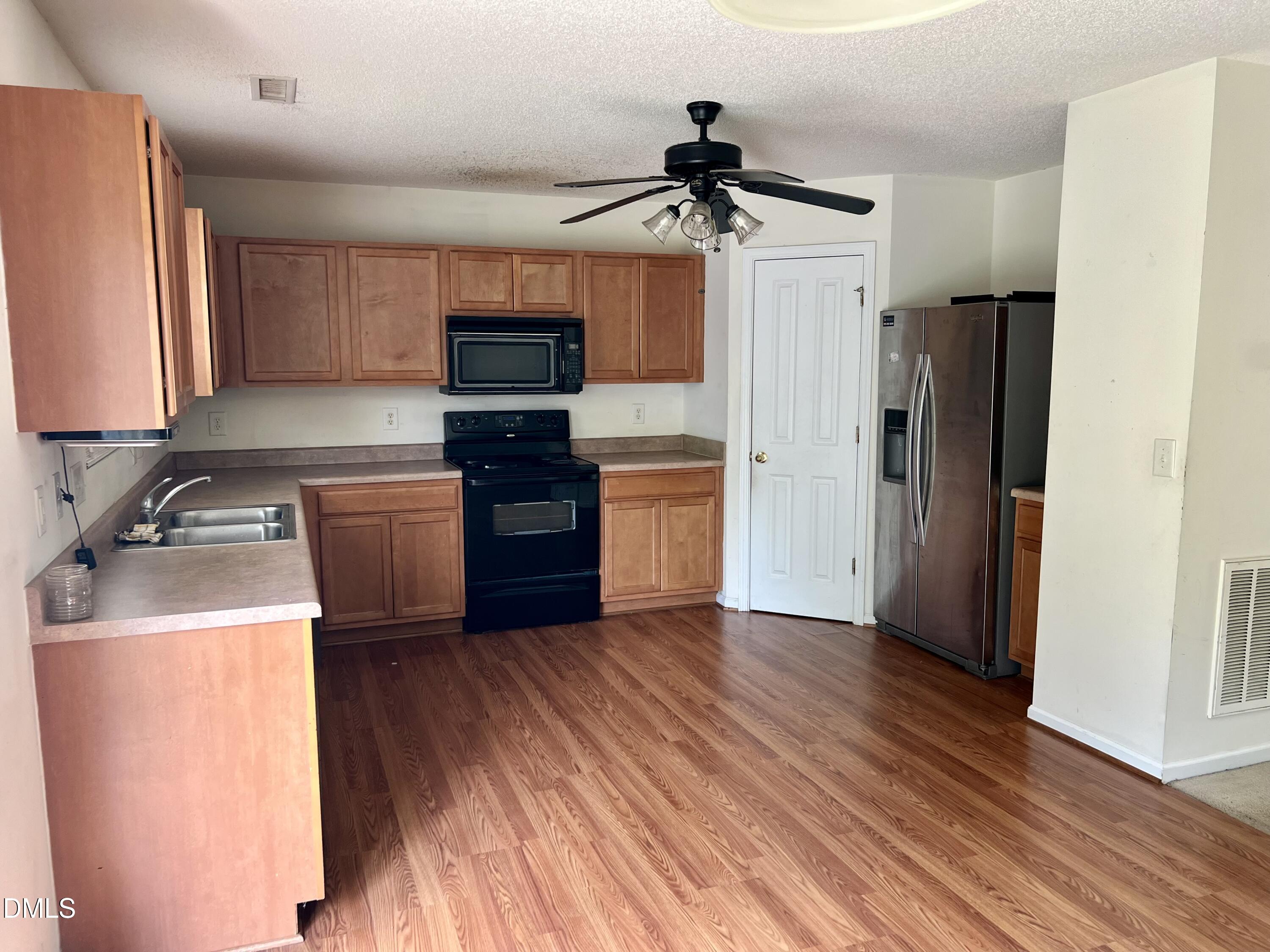 148 Belmont Ridge Drive Property Photo 3