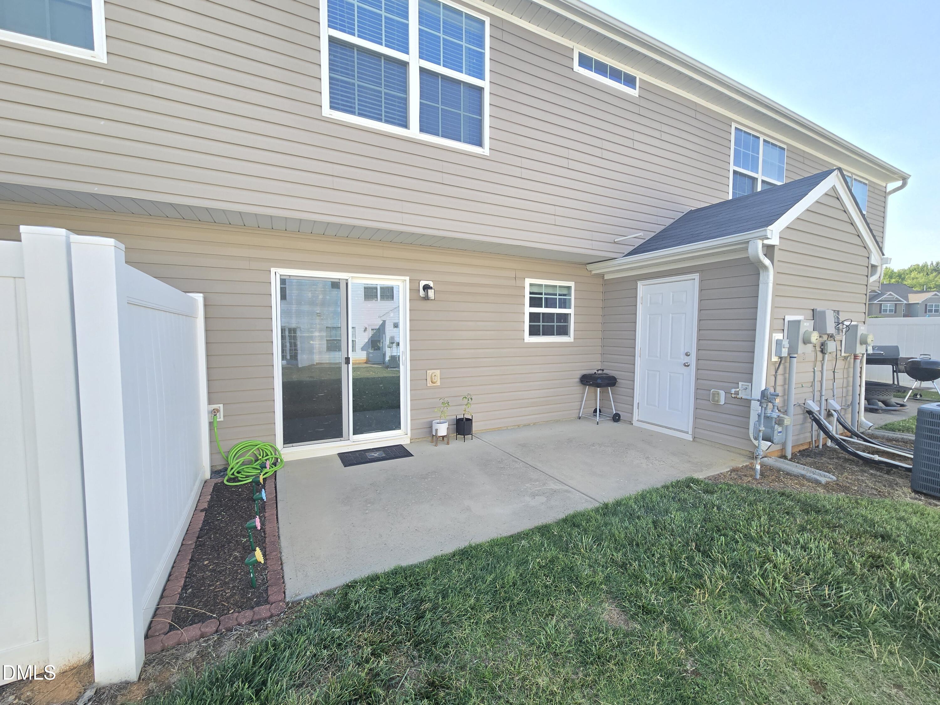7369 Garett Park Drive Property Photo 6