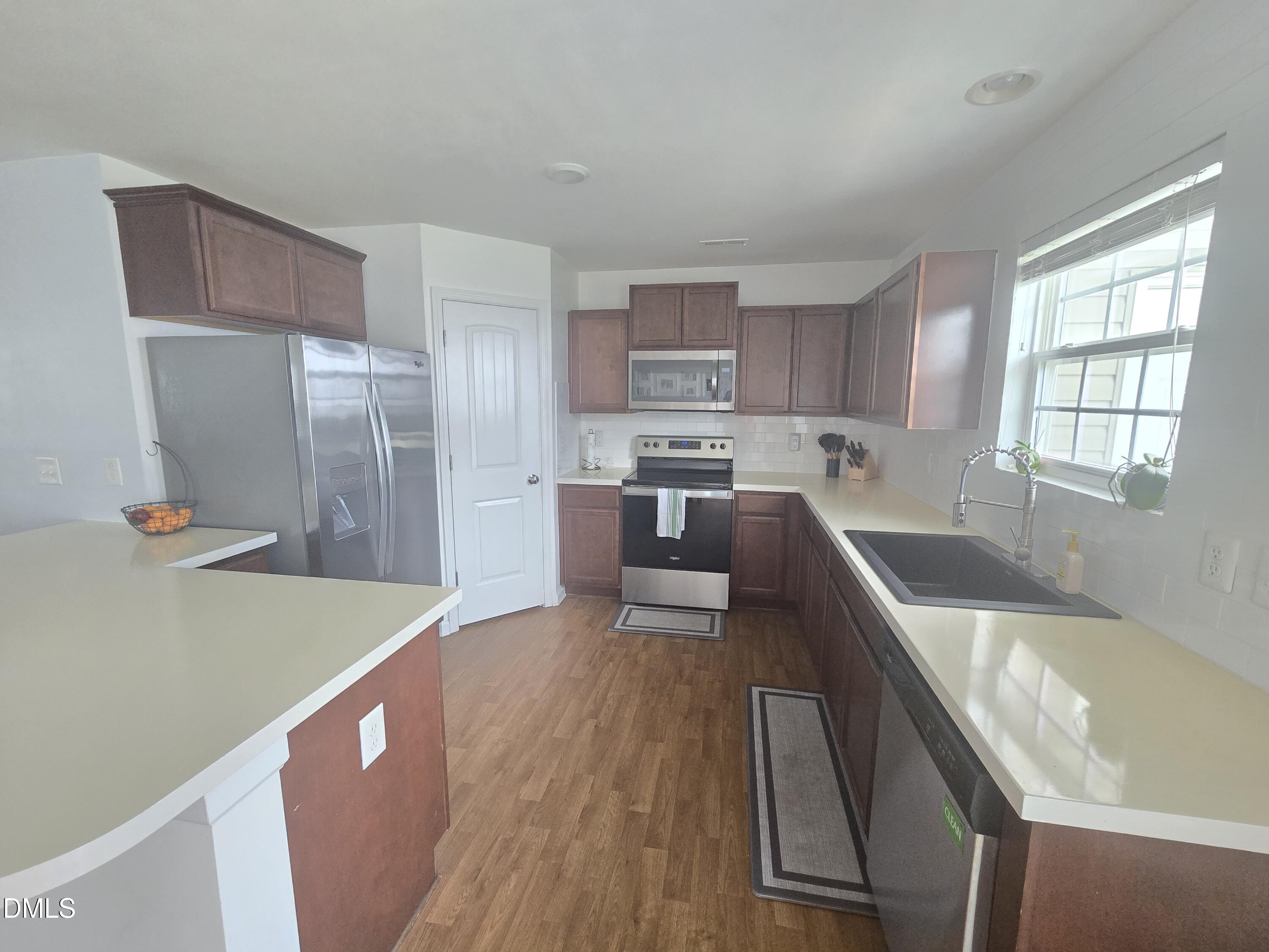 7369 Garett Park Drive Property Photo 9