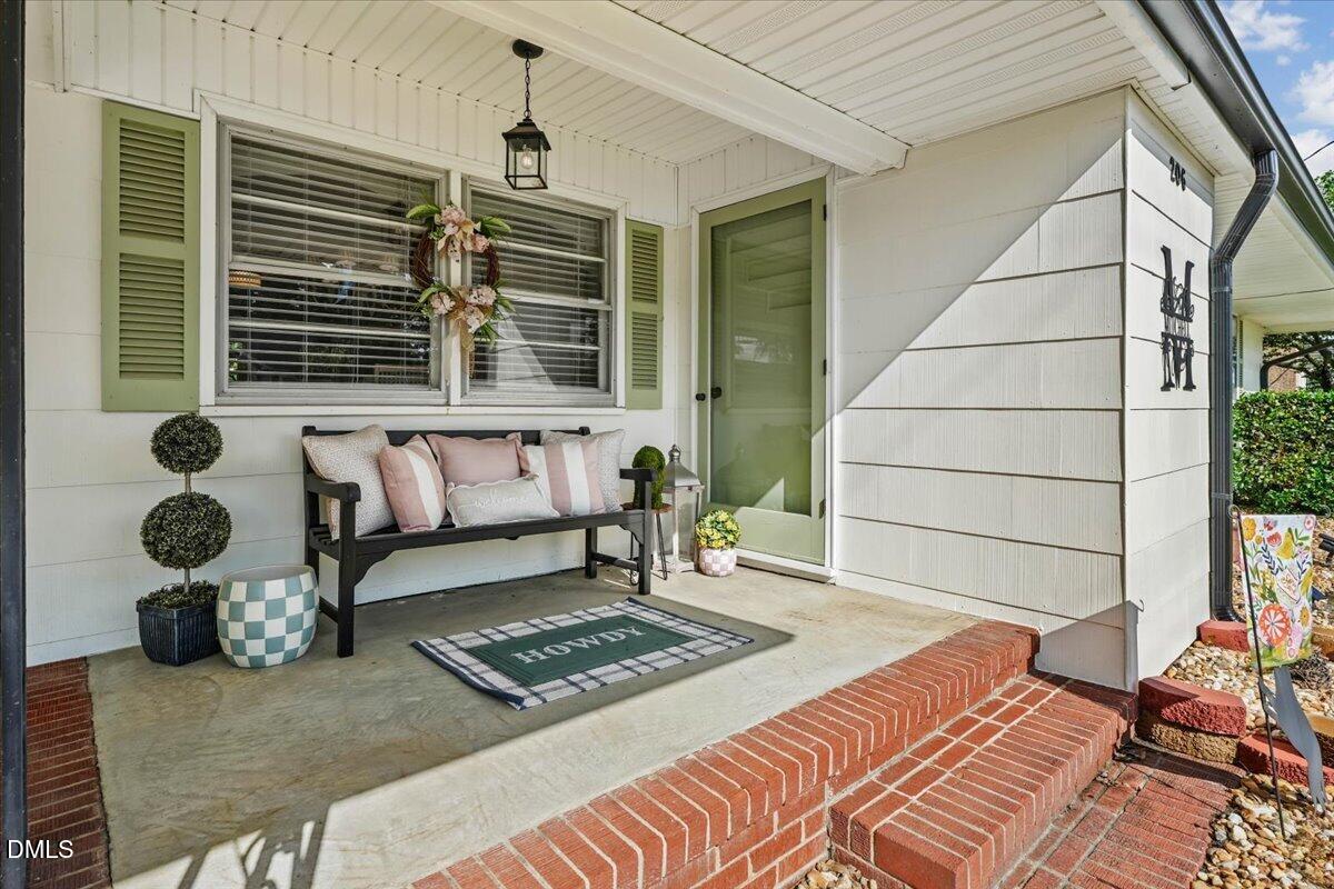 206 E Main Street Property Photo 5