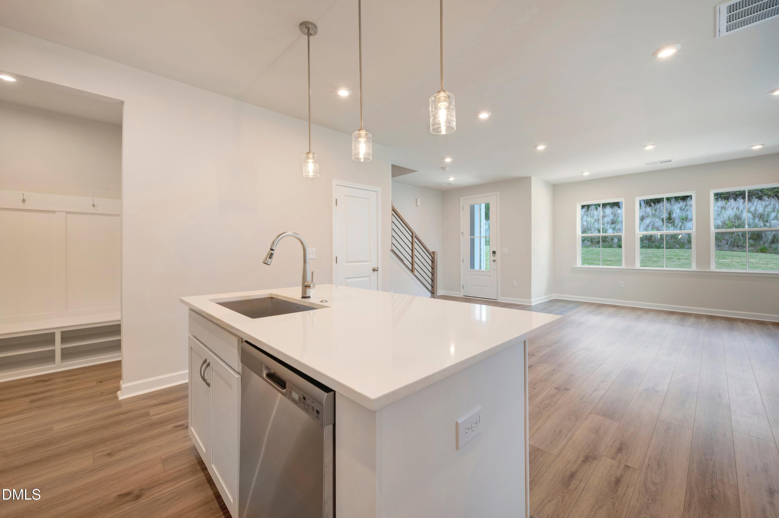 211 Solaire Alley Property Photo 1