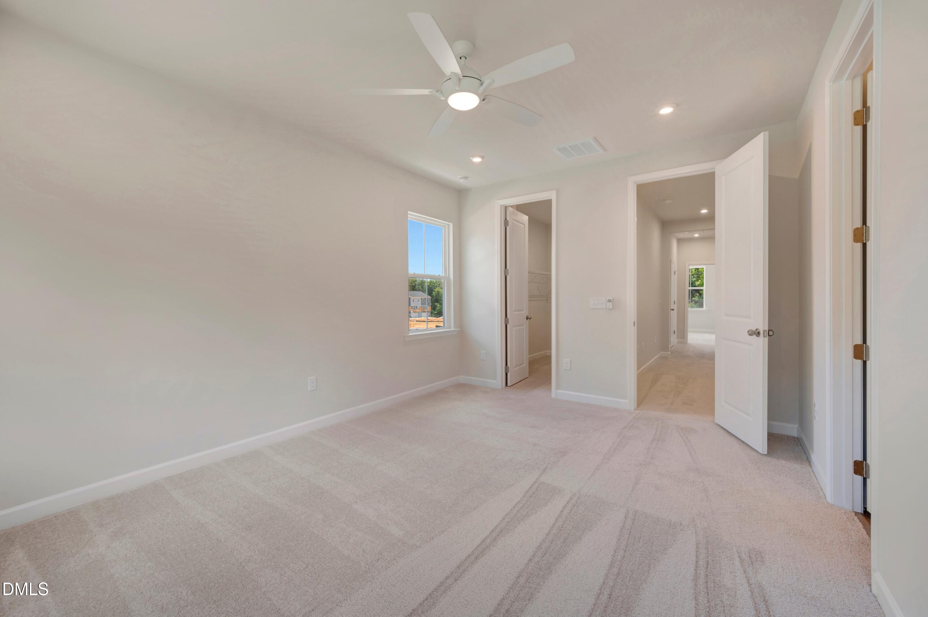 211 Solaire Alley Property Photo 19
