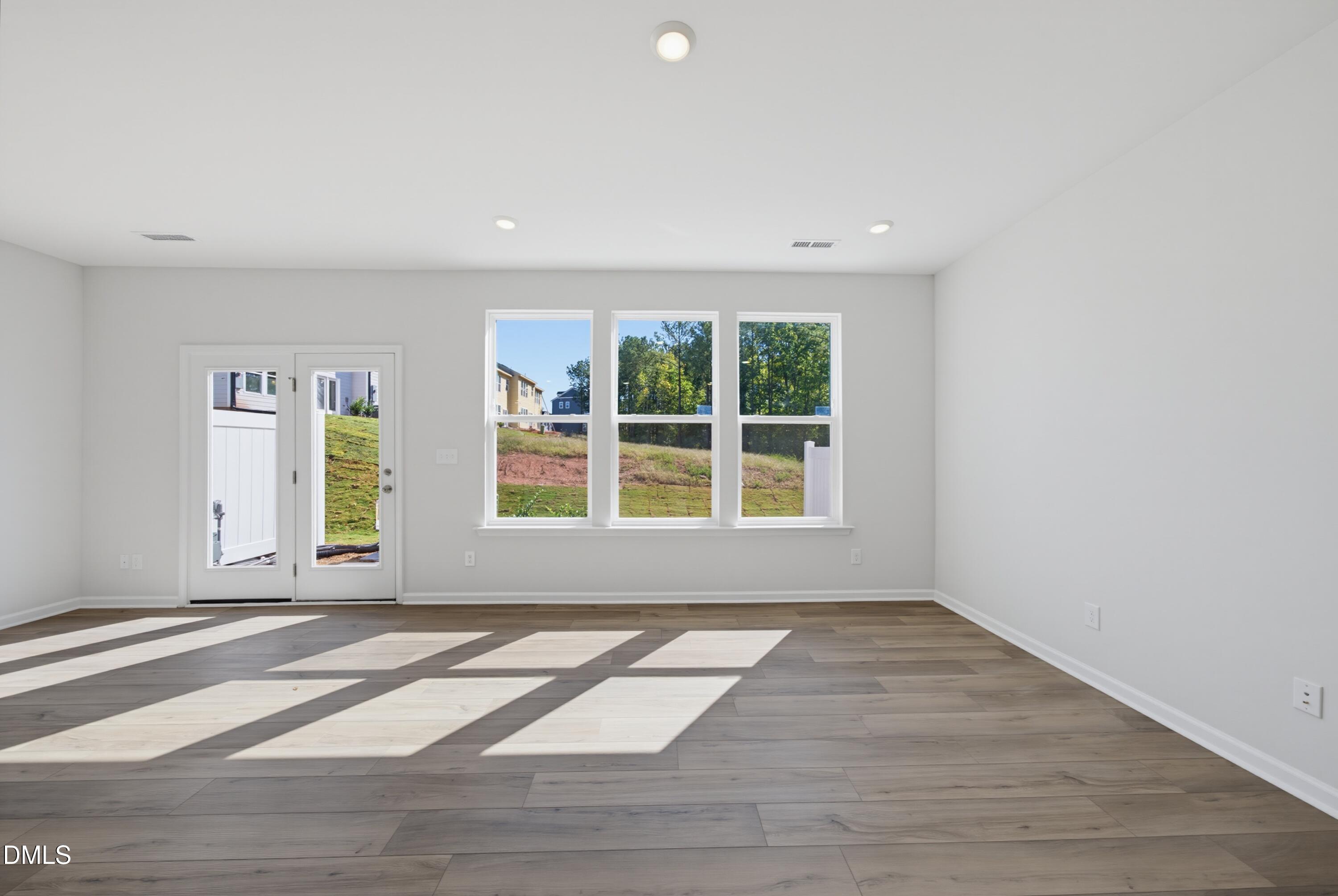 1309 Marigold Mdws Court 128 Property Photo 11