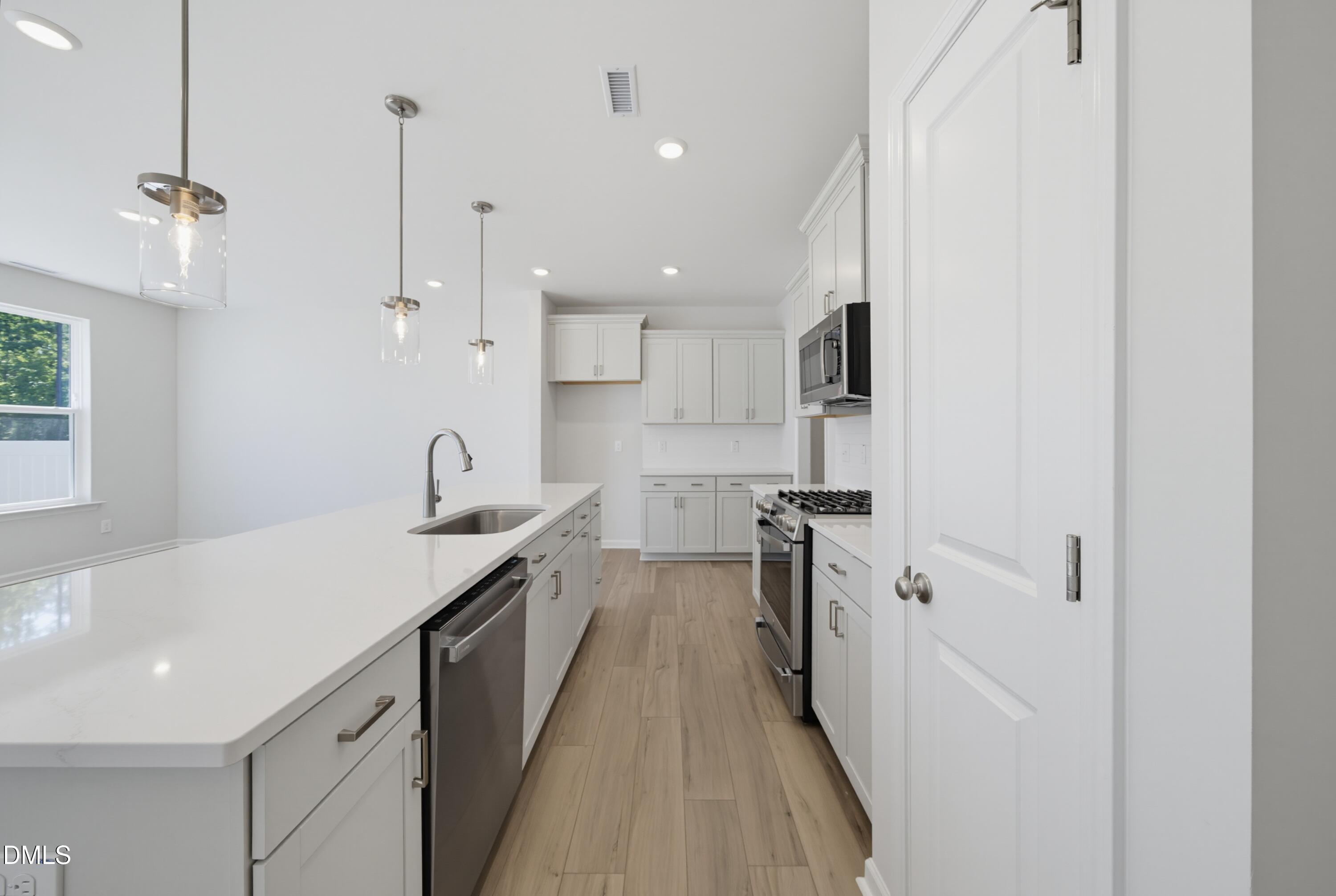 1305 Marigold Mdws Court 130 Property Photo 4
