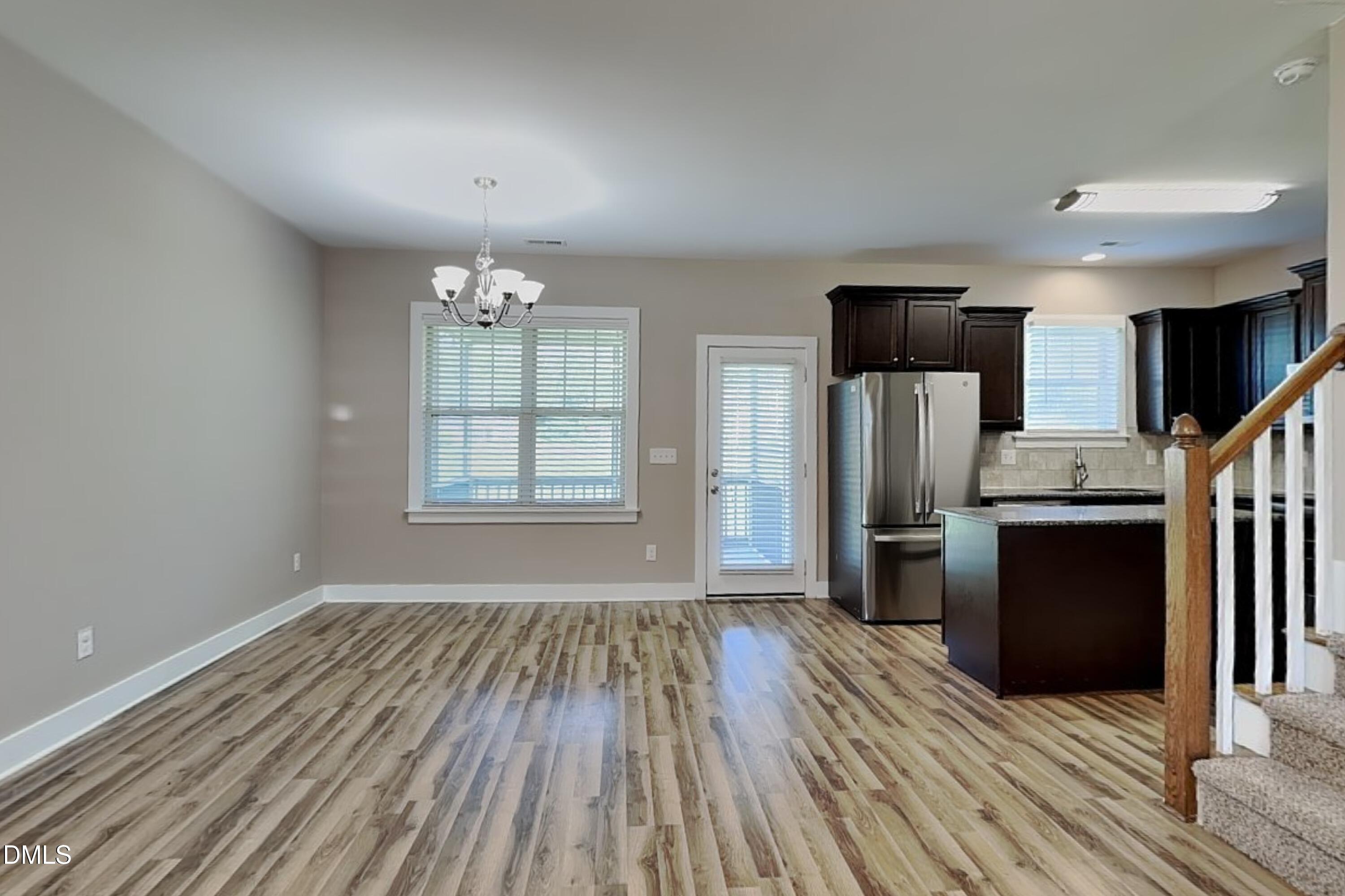 107 E Cultivator Way Property Photo 5