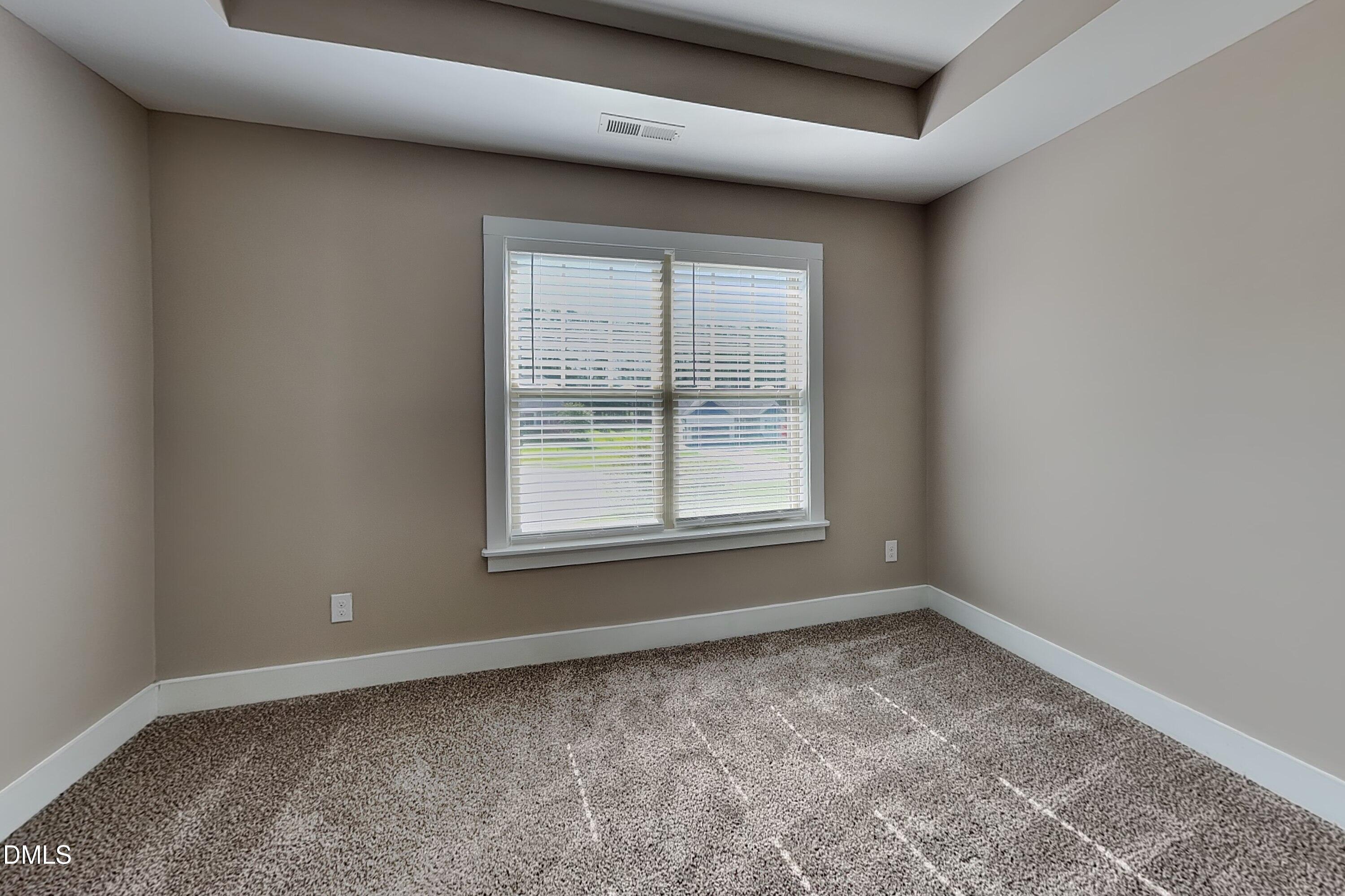 107 E Cultivator Way Property Photo 6