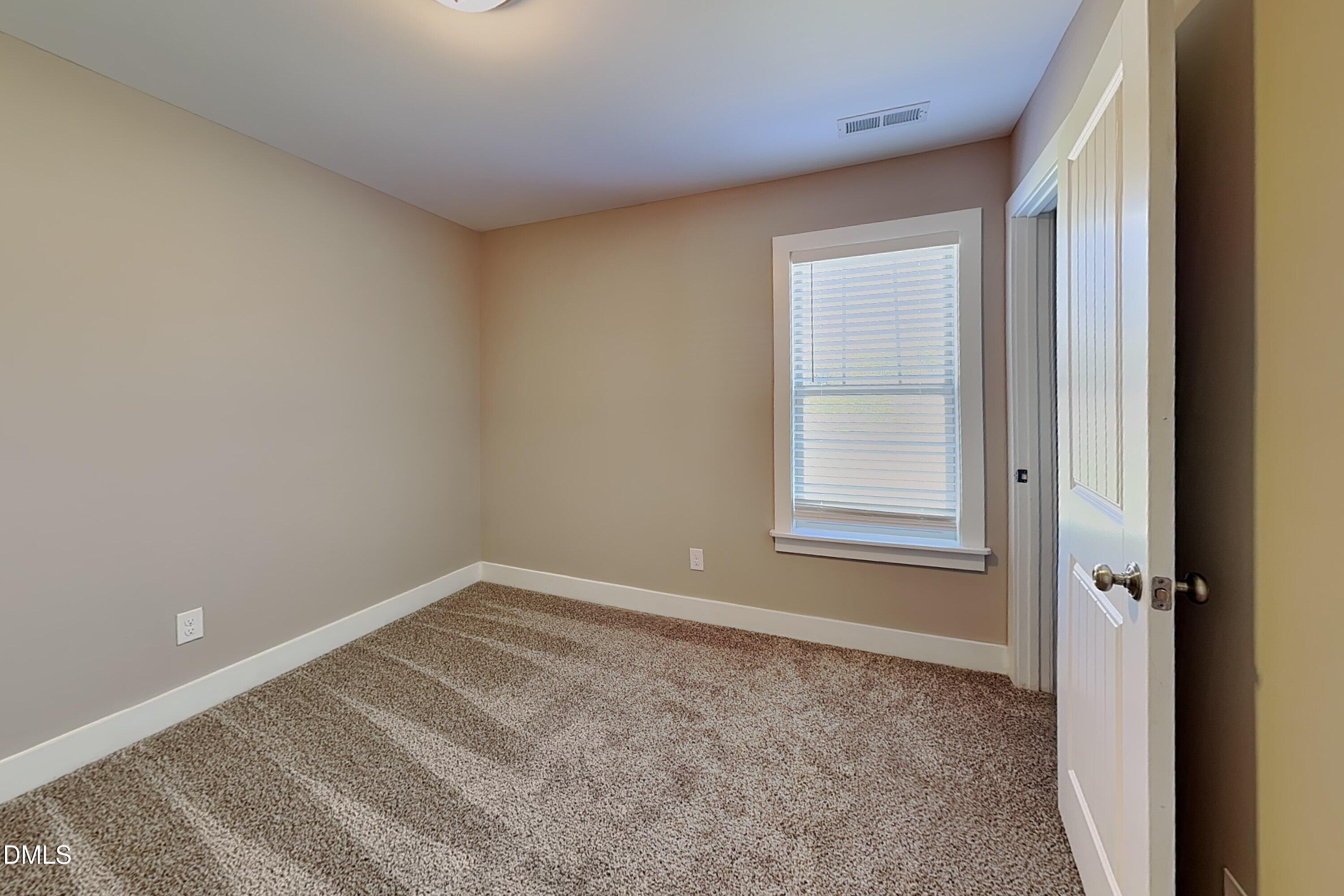 107 E Cultivator Way Property Photo 10