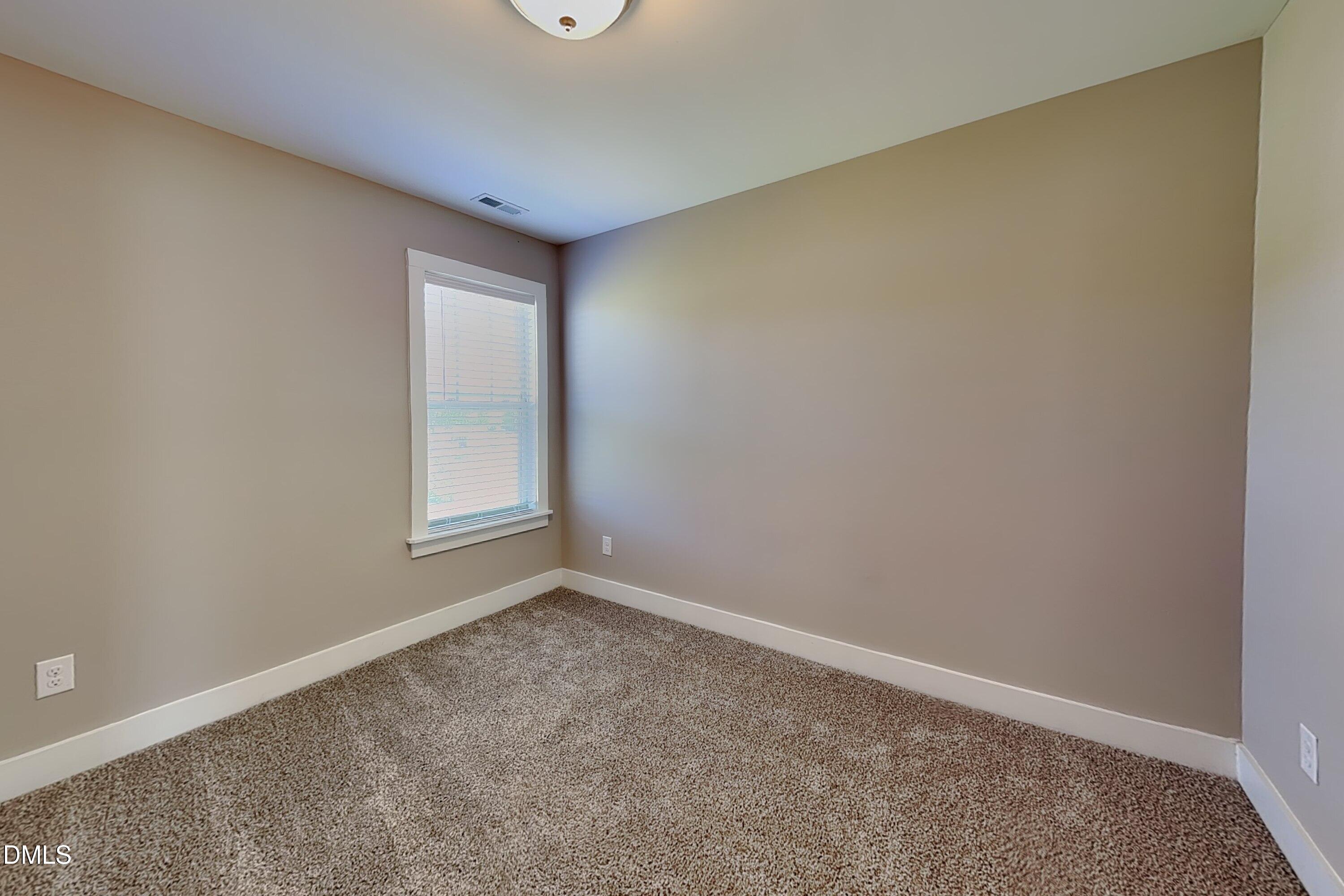 107 E Cultivator Way Property Photo 12