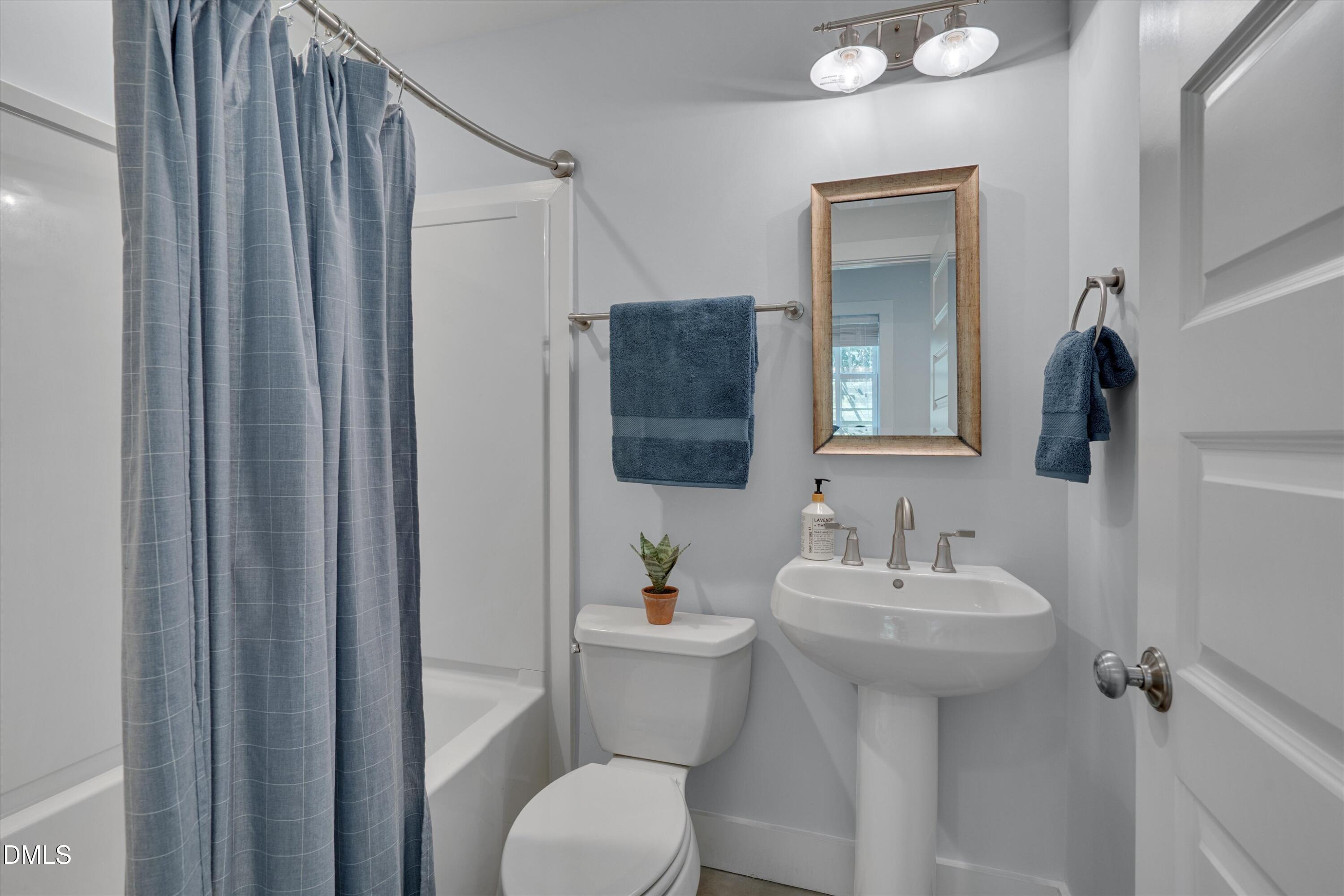 505 Oakwood Avenue Property Photo 48