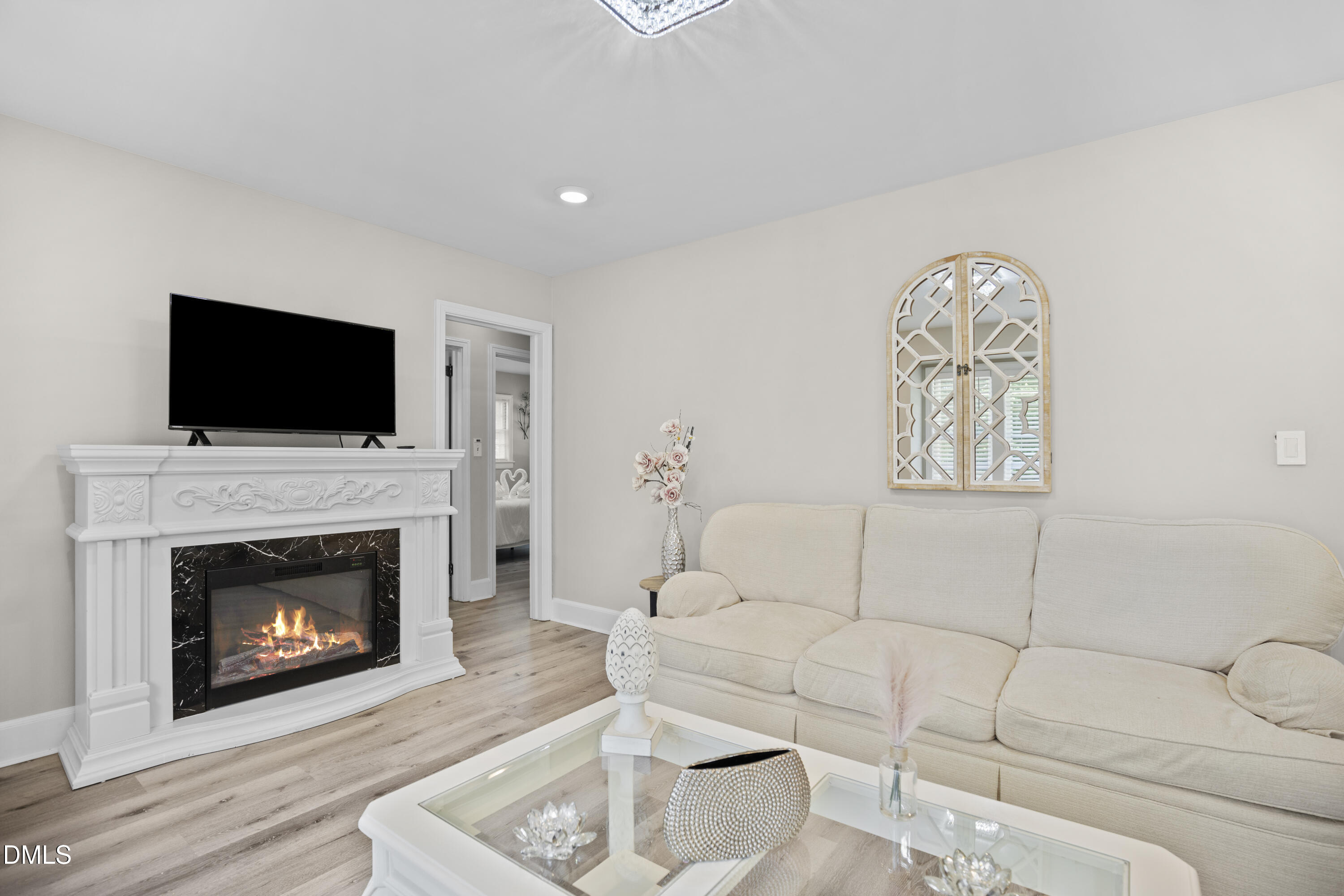 1608 Cheek Road Property Photo 9