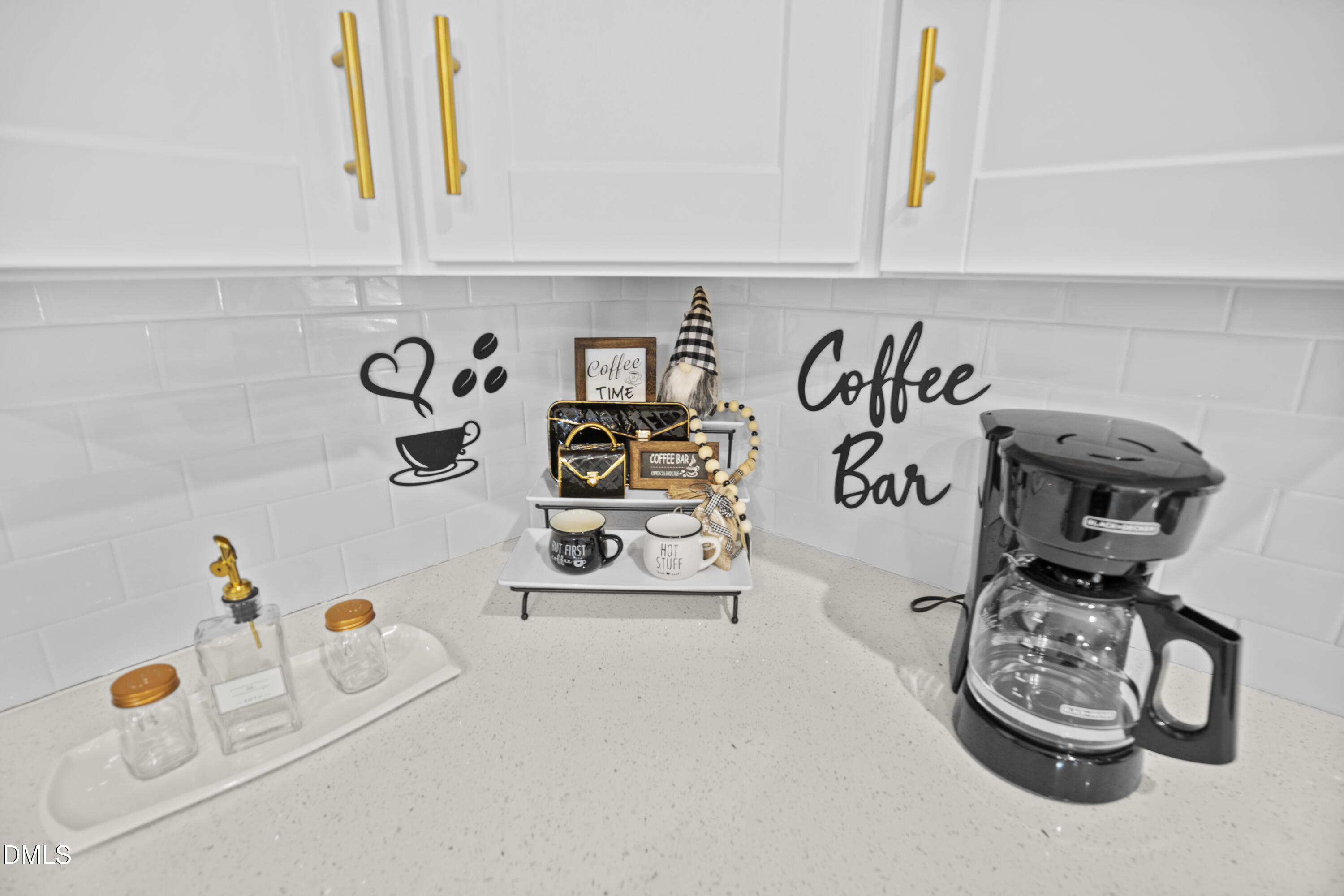 1608 Cheek Road Property Photo 14