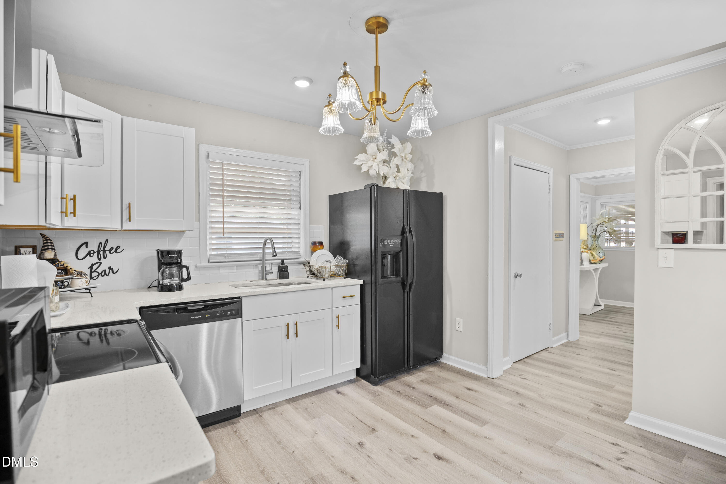 1608 Cheek Road Property Photo 15