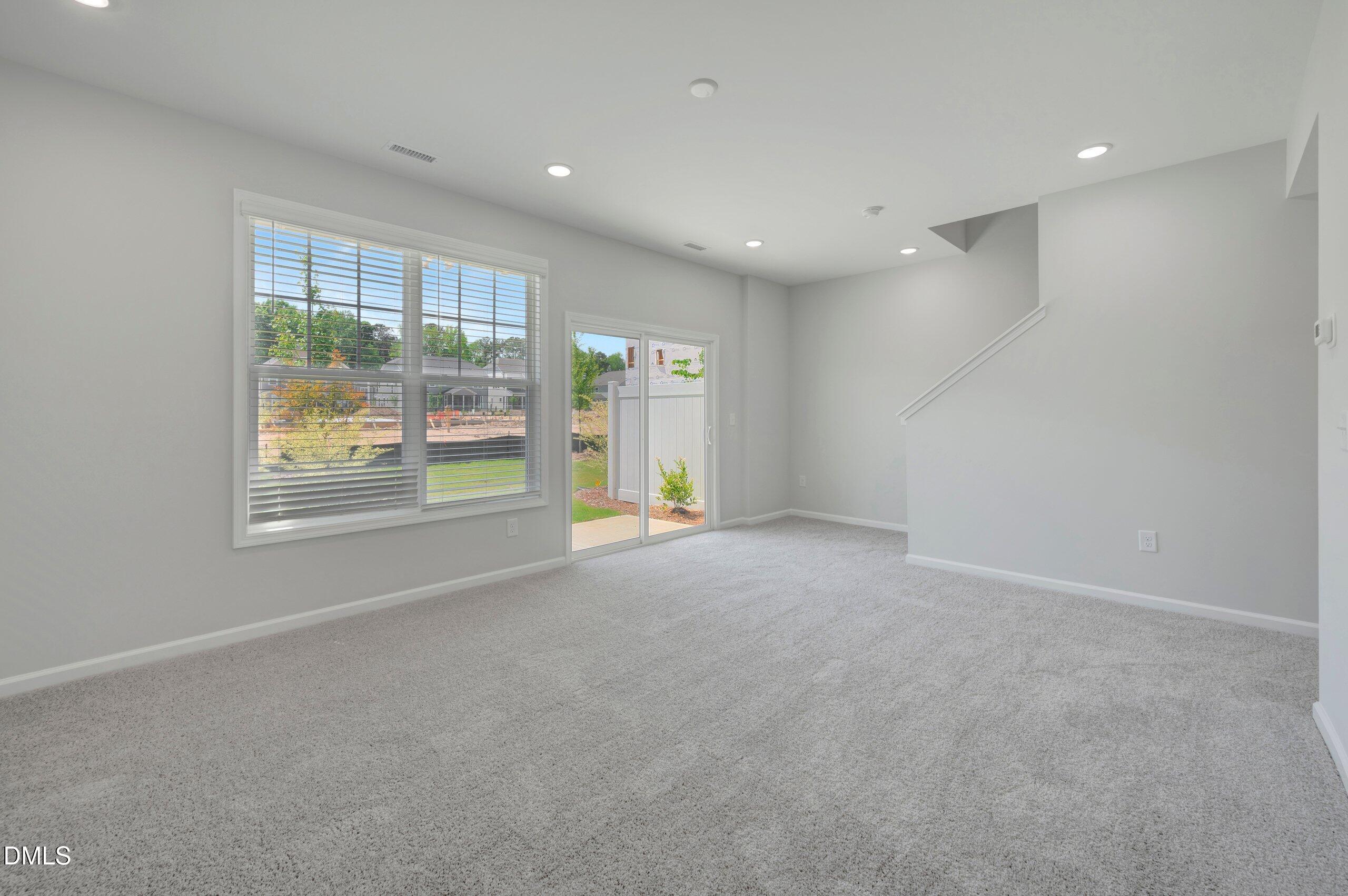 10031 Secluded Gdn Drive Property Photo 27