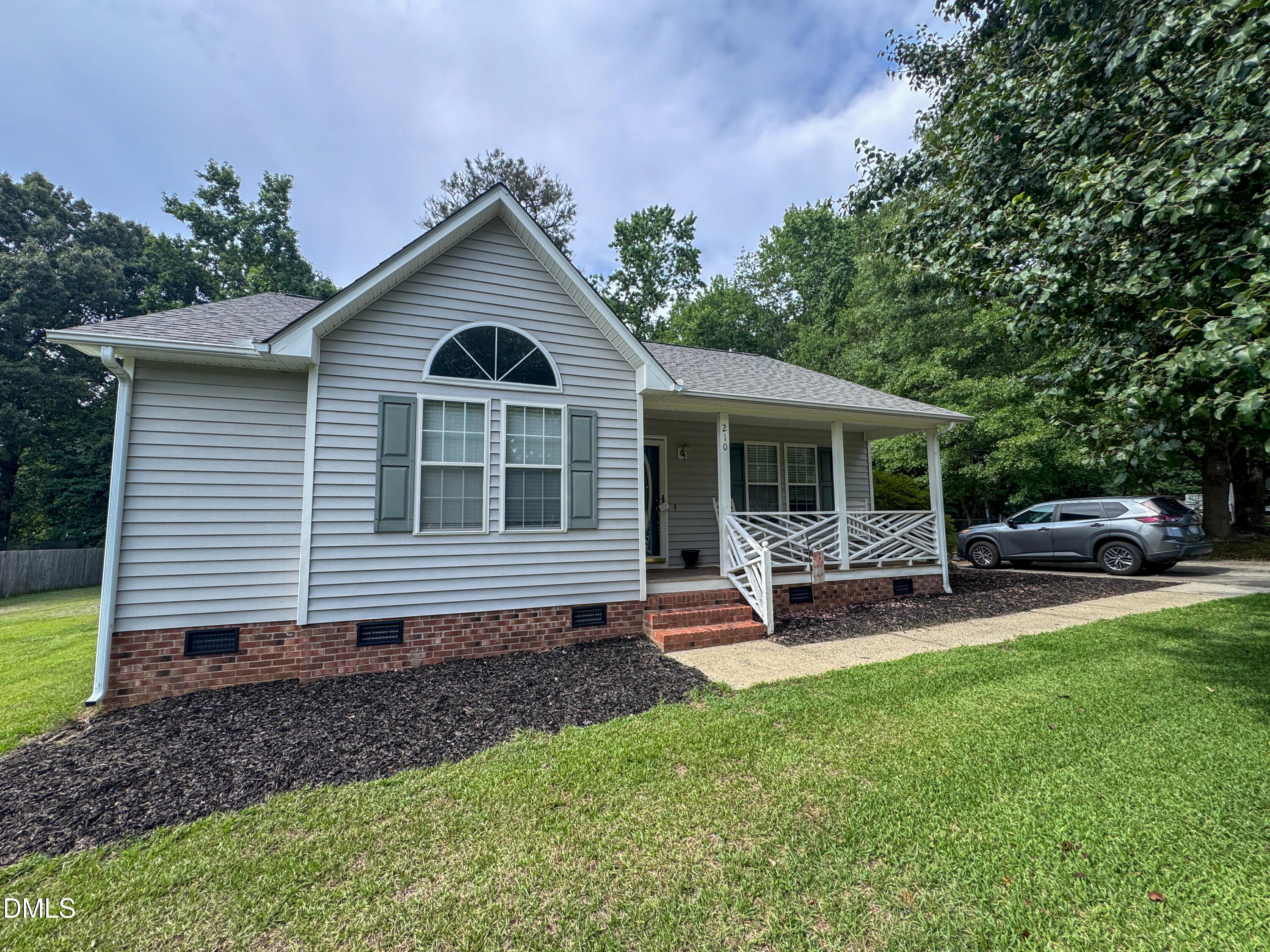 210 Alice Drive Property Photo 2