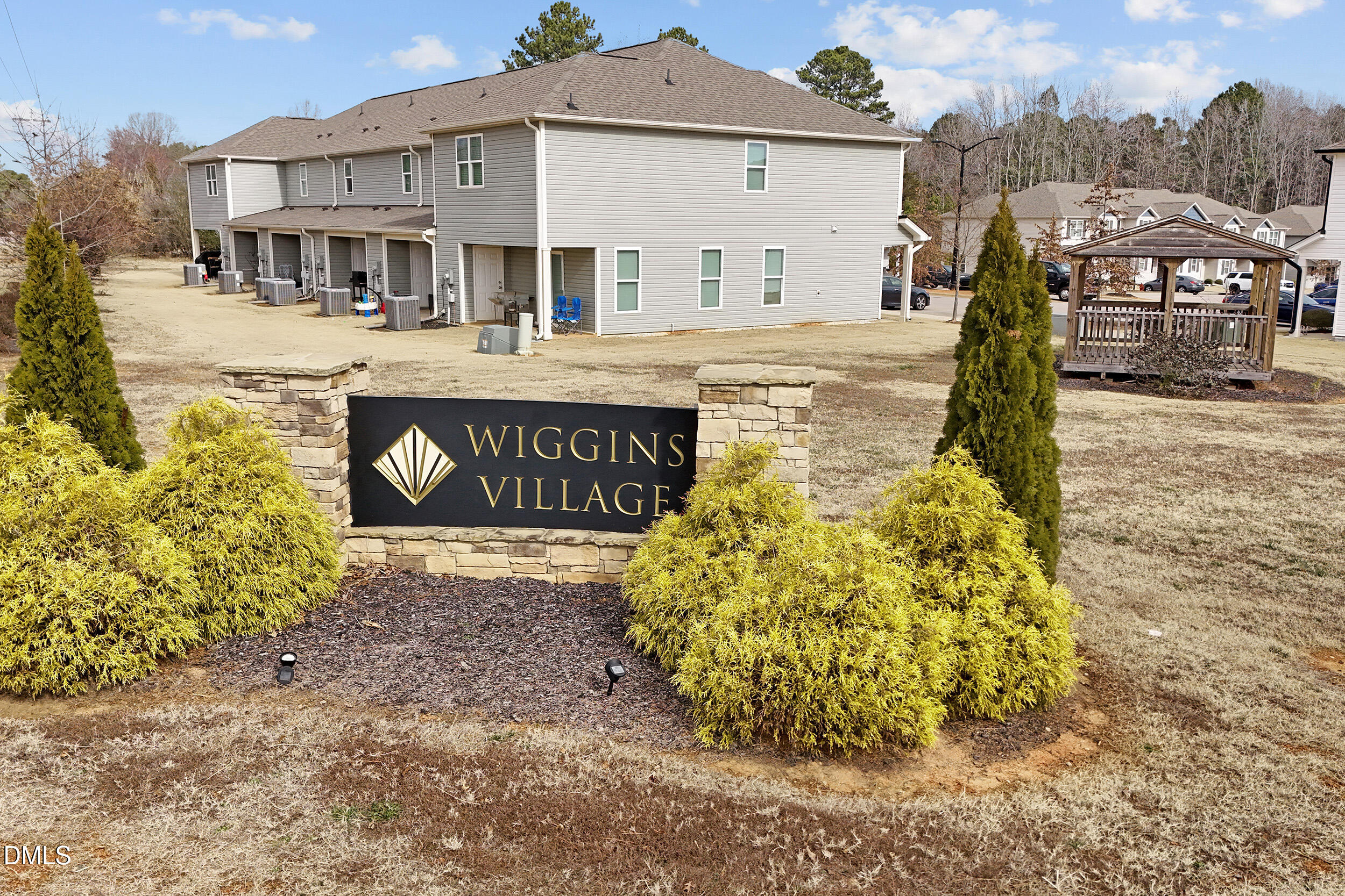 1025 Peony Lane Property Photo 1