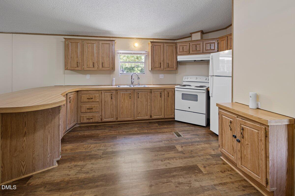 243 Violet Lane Property Photo 10