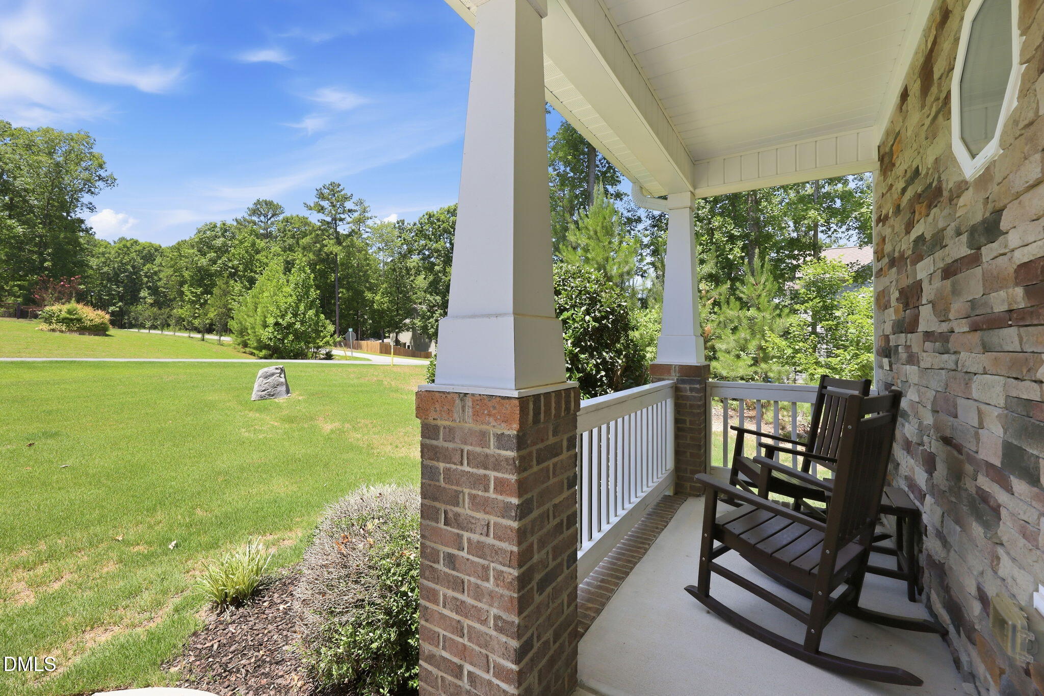 1314 Sourwood Drive Property Photo 3