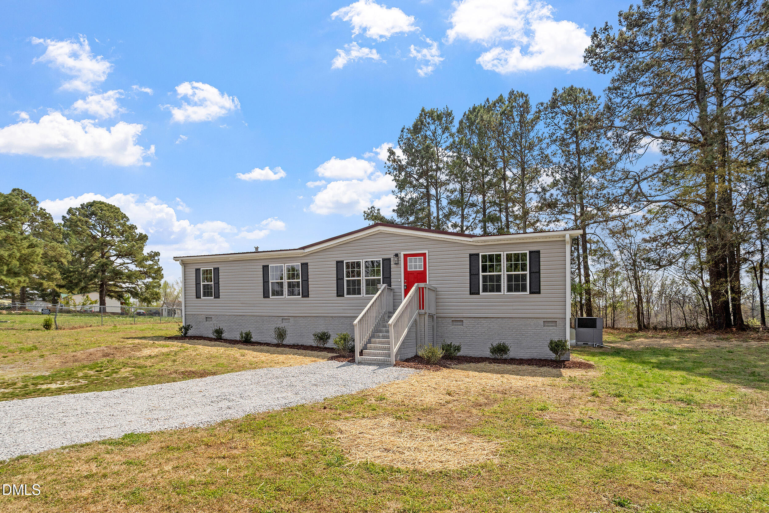 109 Loy Court Property Photo 27