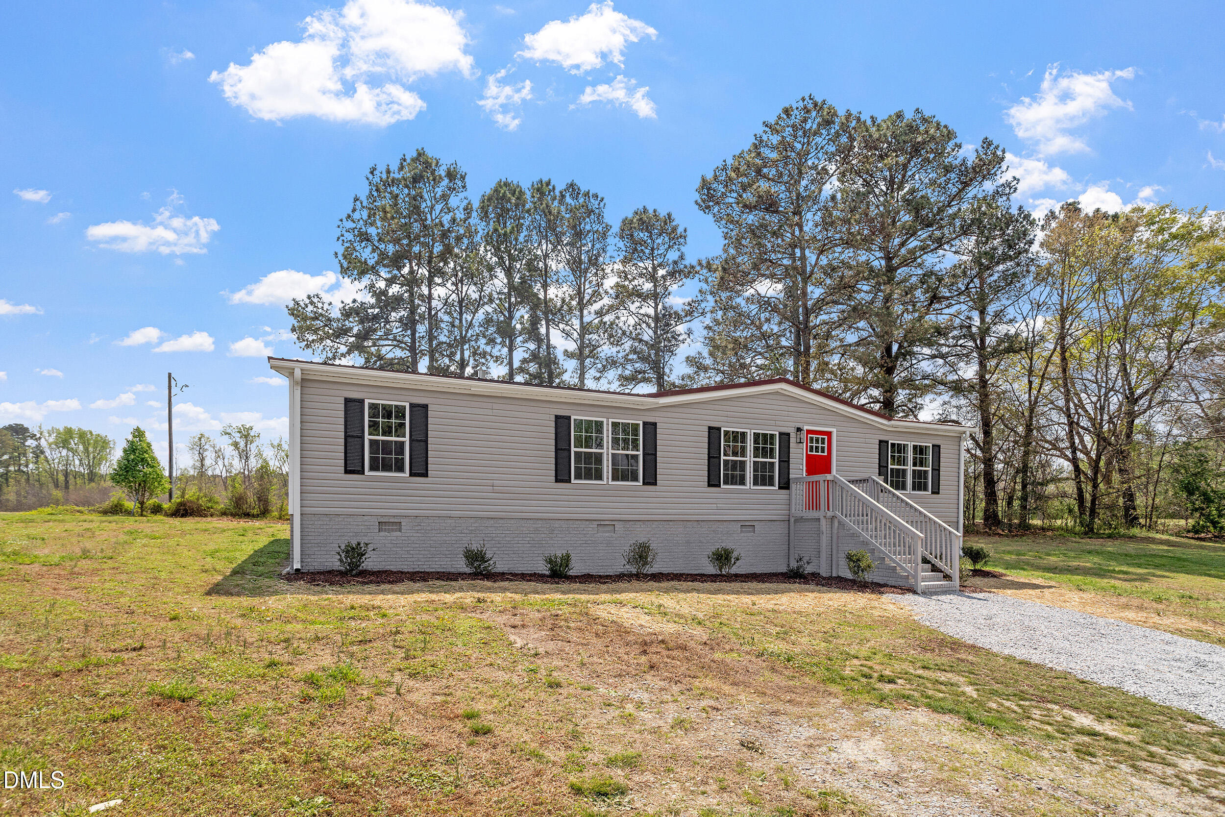 109 Loy Court Property Photo 28