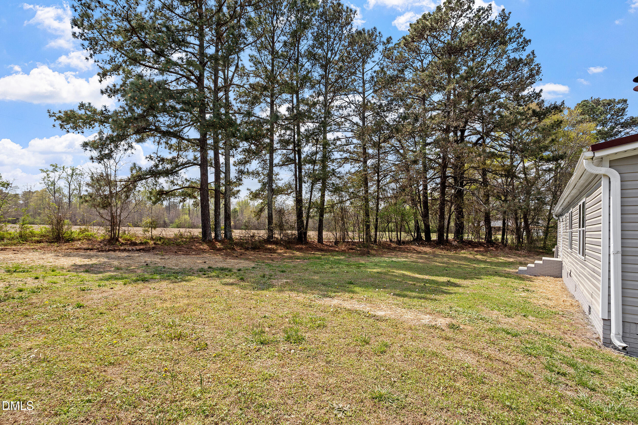 109 Loy Court Property Photo 32