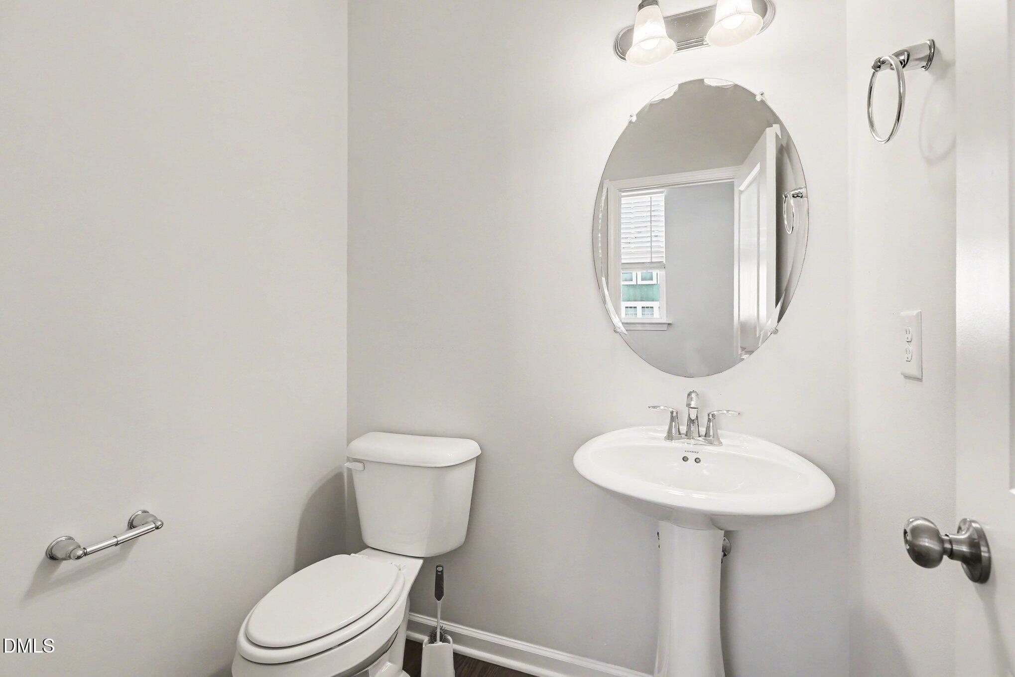 1021 Commack Drive Property Photo 12