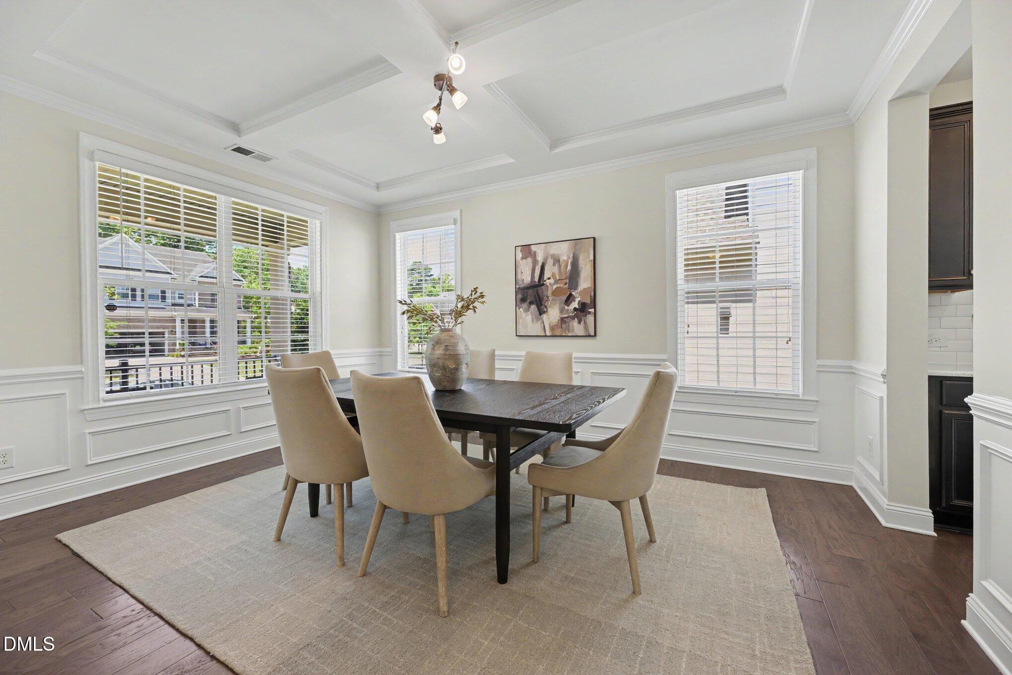 105 Demond Circle Property Photo 3