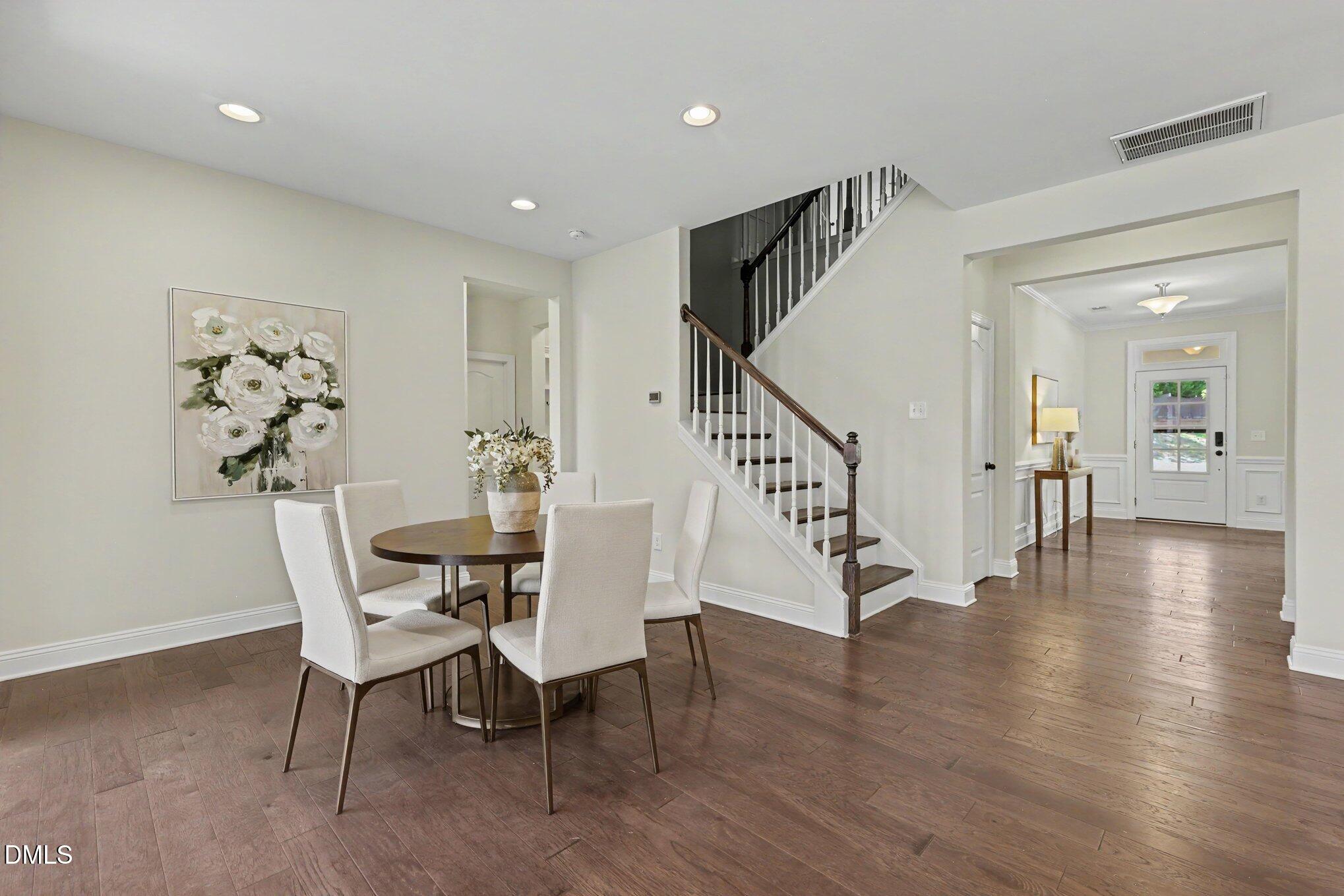 105 Demond Circle Property Photo 9