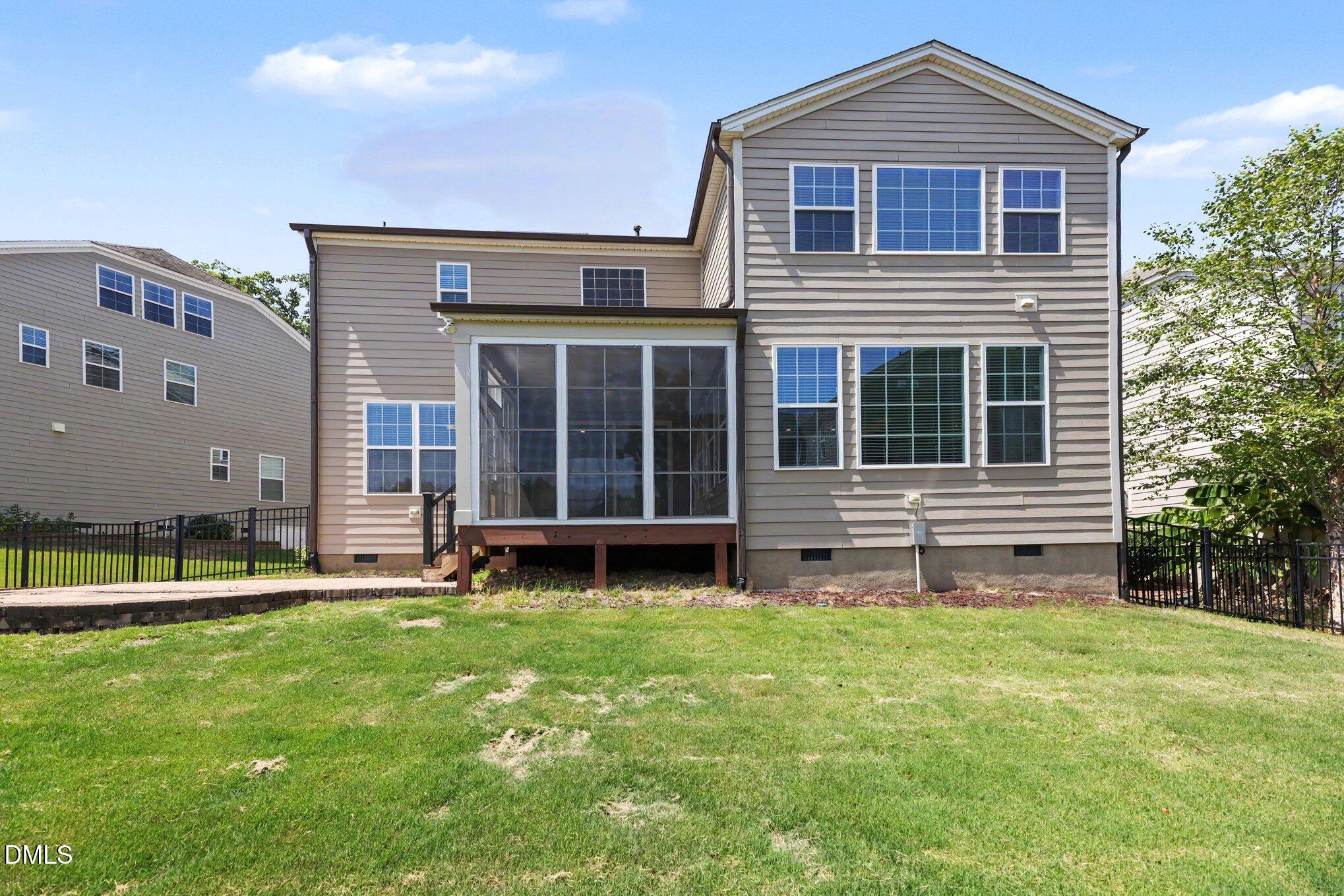 105 Demond Circle Property Photo 33
