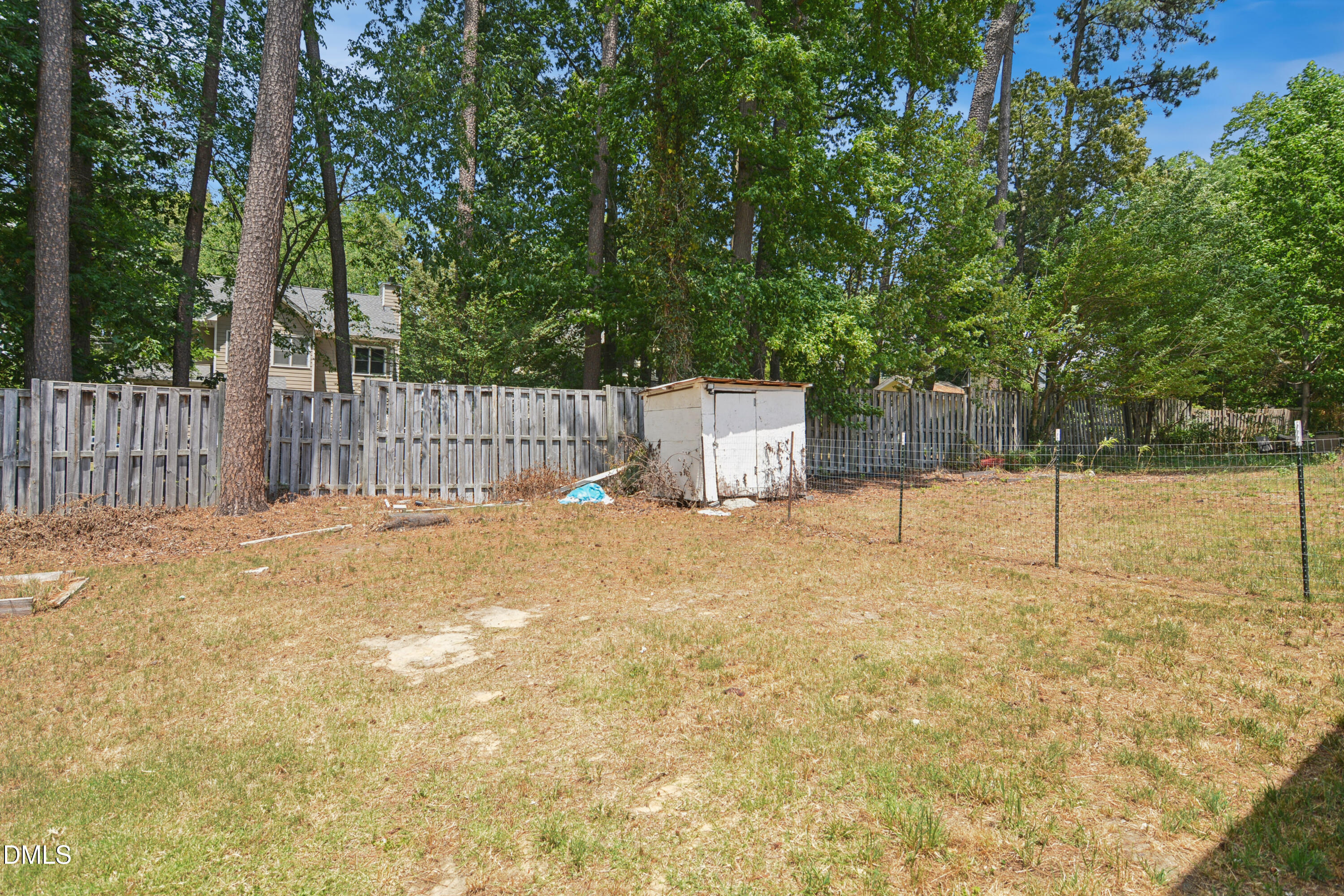 320 Clark Street Property Photo 22